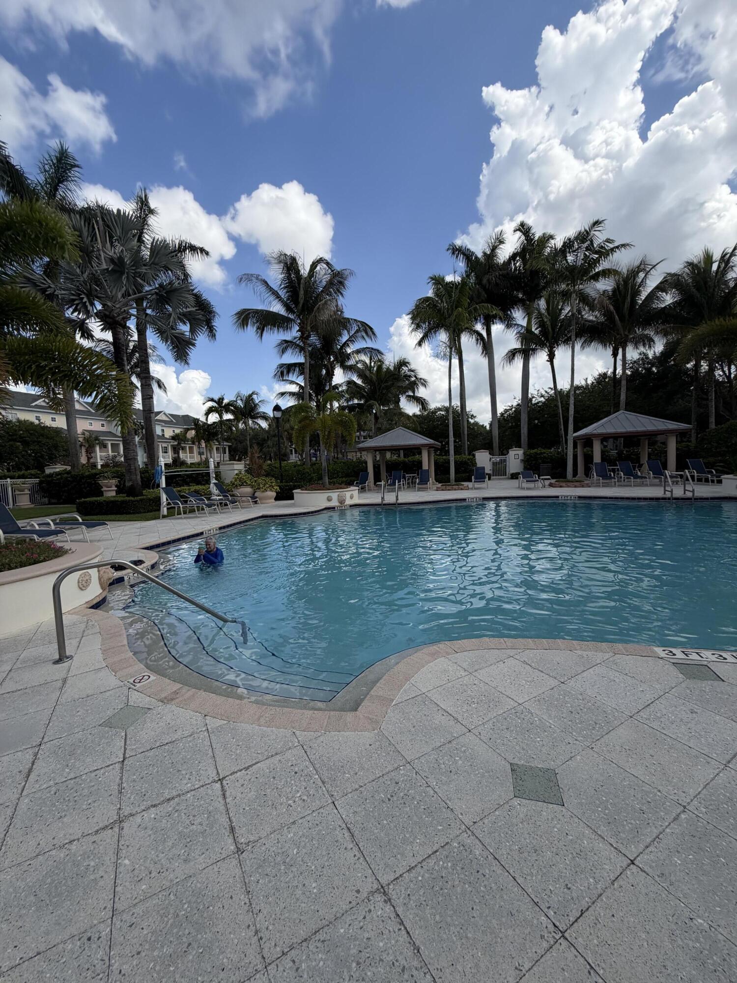 SOMERSET AT ABACOA CONDO - Residential Lease