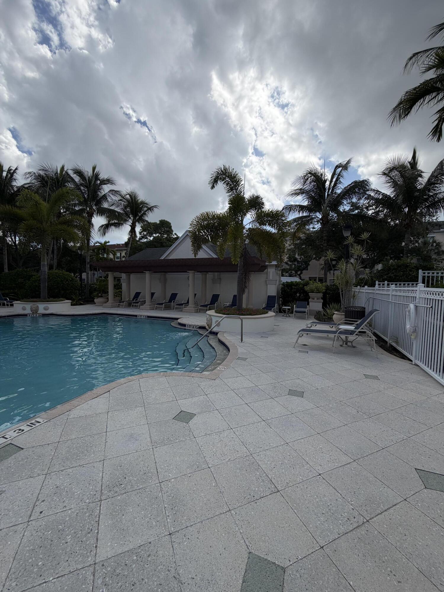 SOMERSET AT ABACOA CONDO - Residential Lease