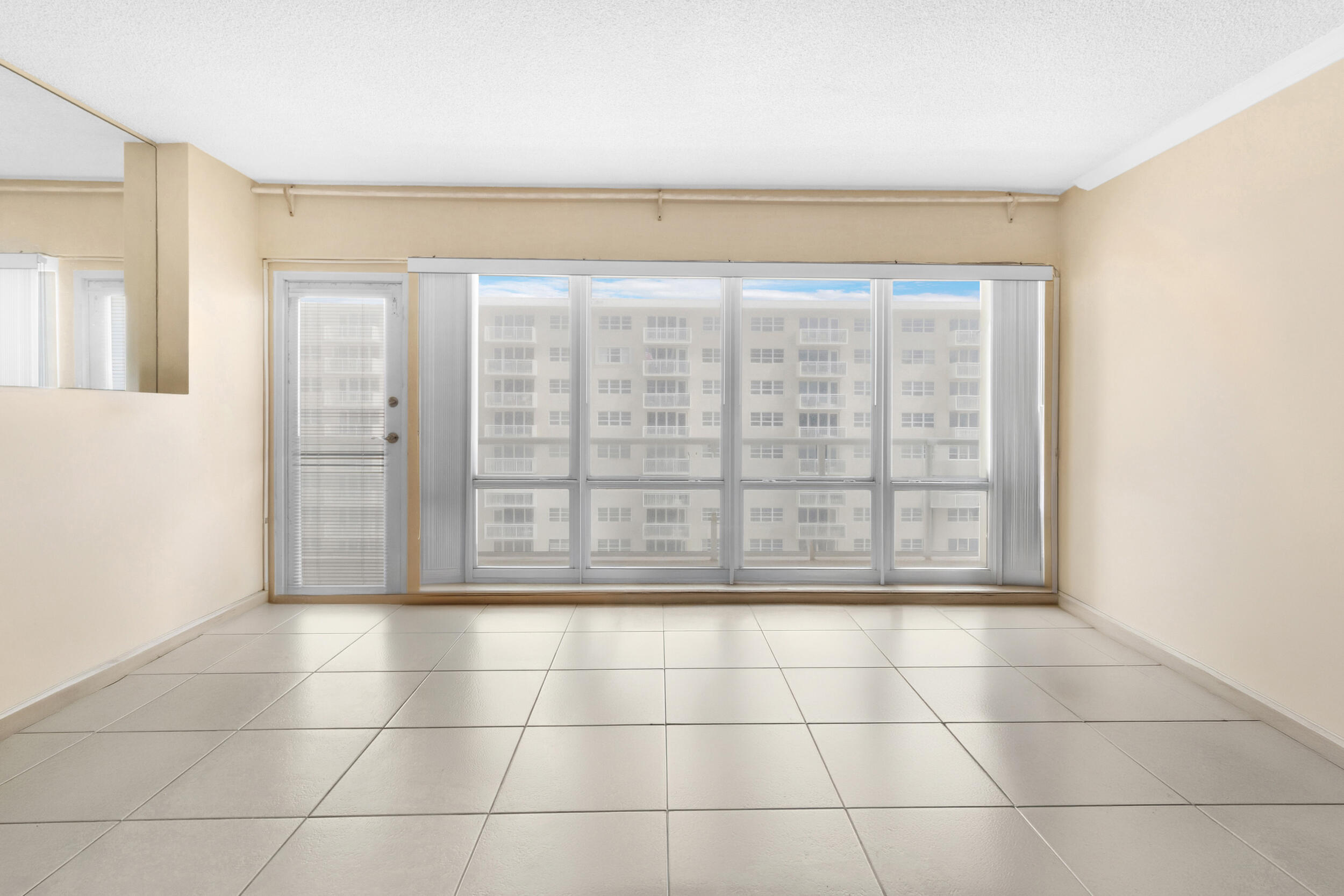 SEA MONARCH CONDO - Residential