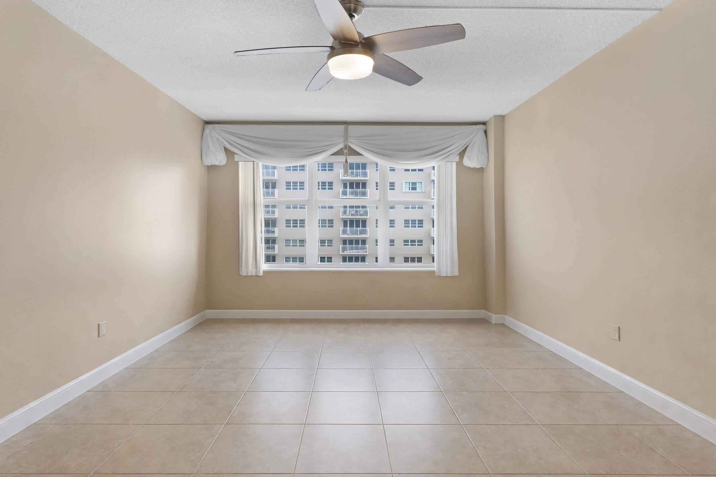 SEA MONARCH CONDO - Residential