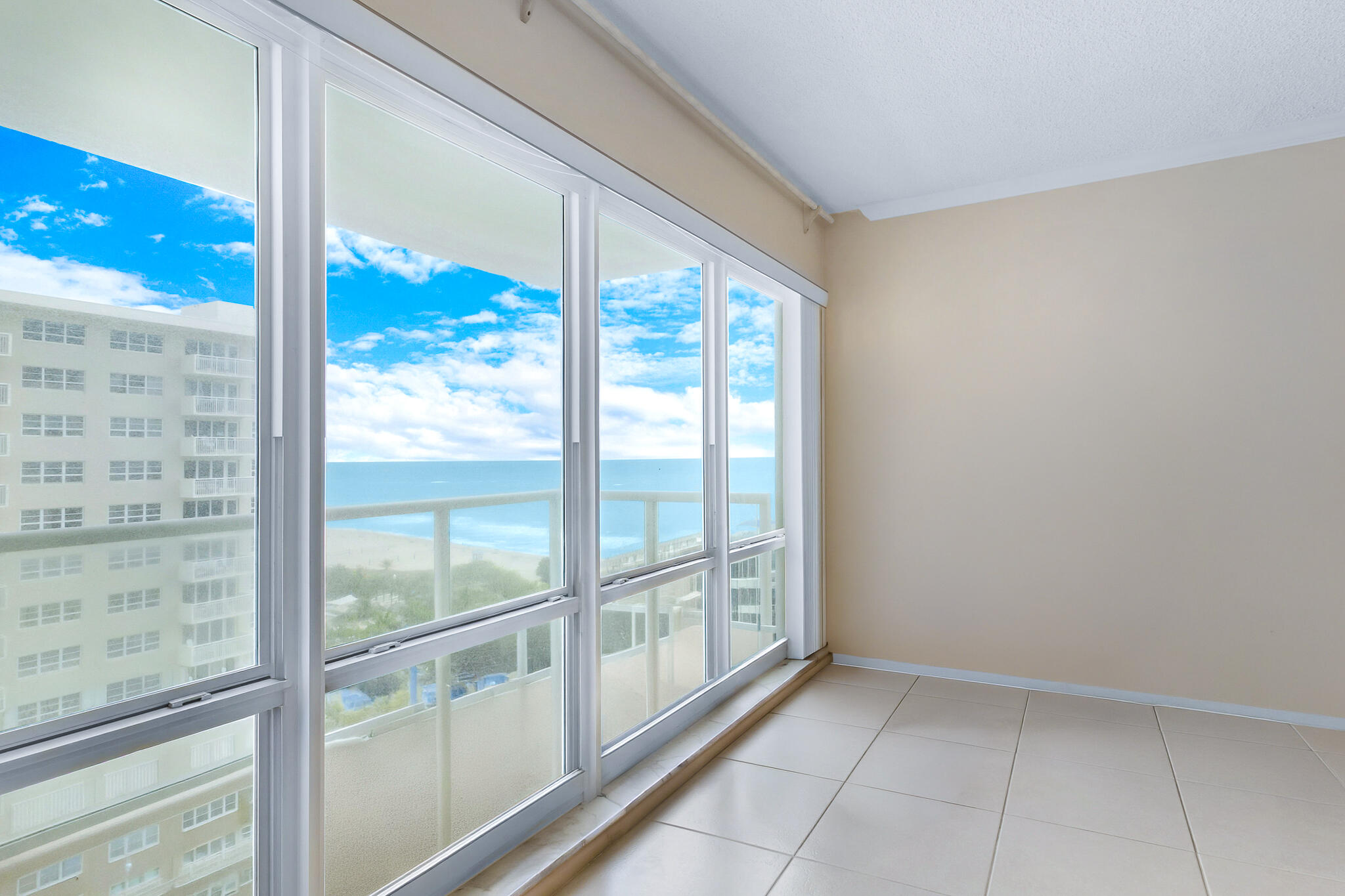 SEA MONARCH CONDO - Residential