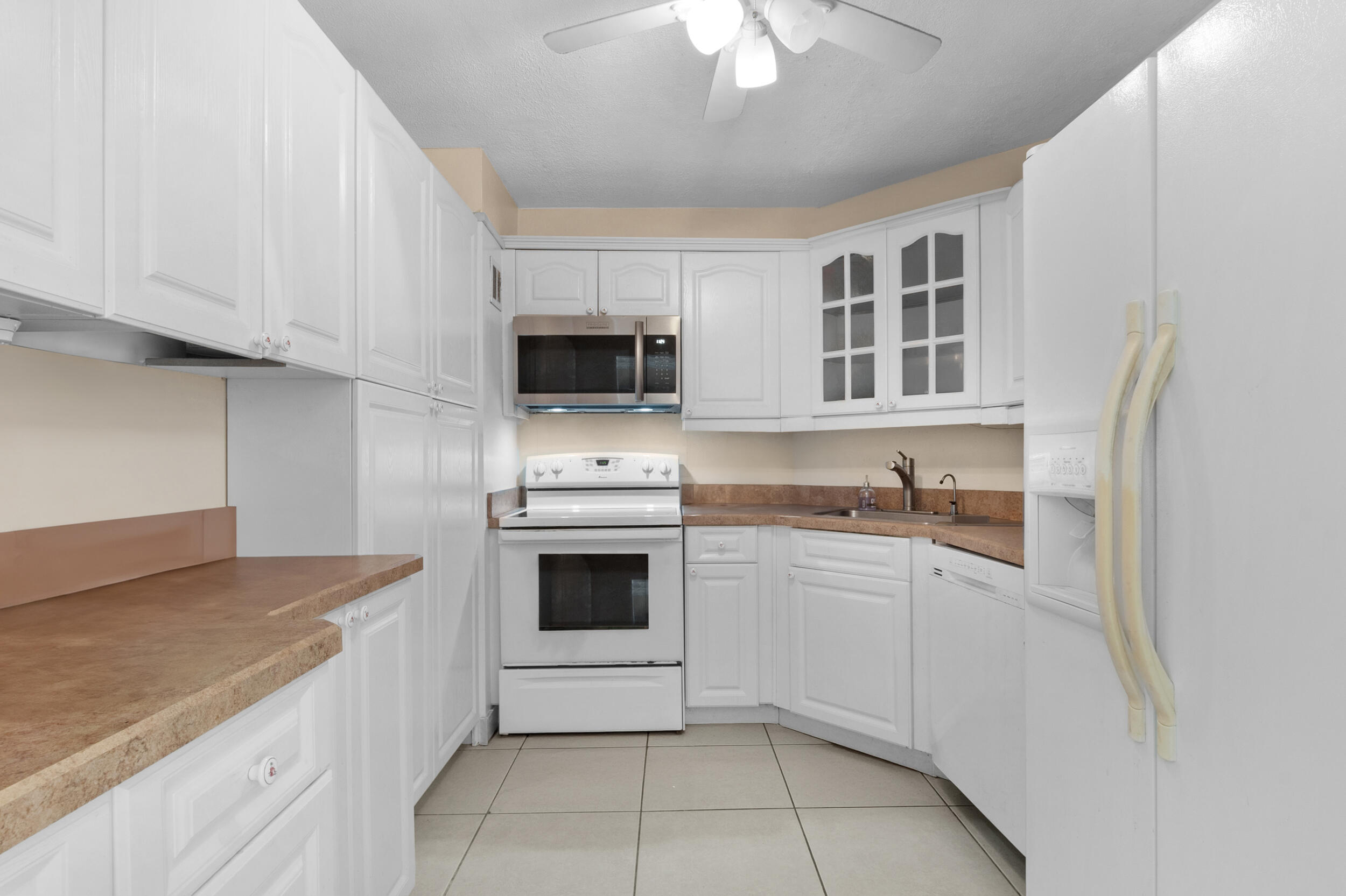 SEA MONARCH CONDO - Residential