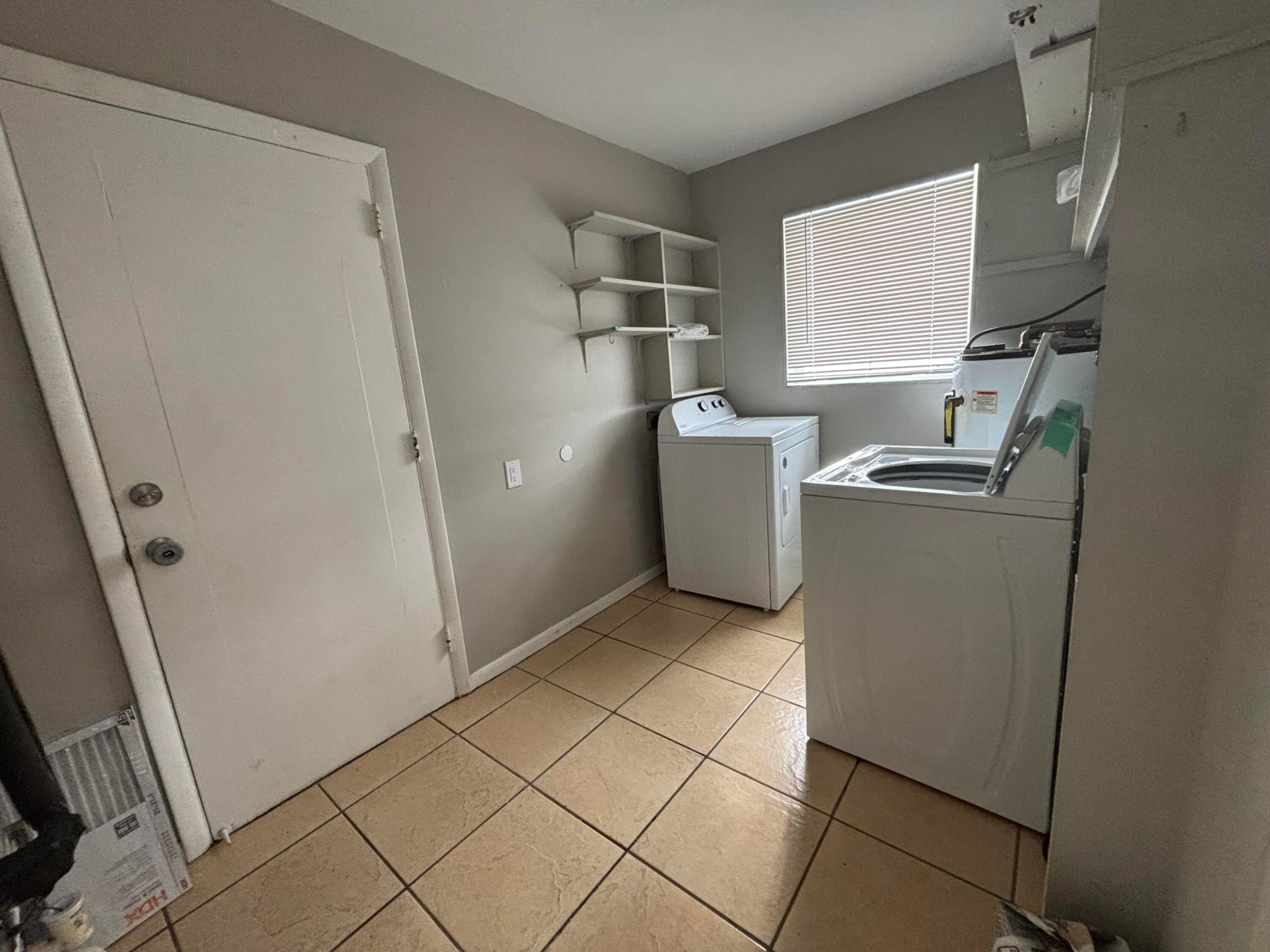 ROYAL PINES - Residential Lease