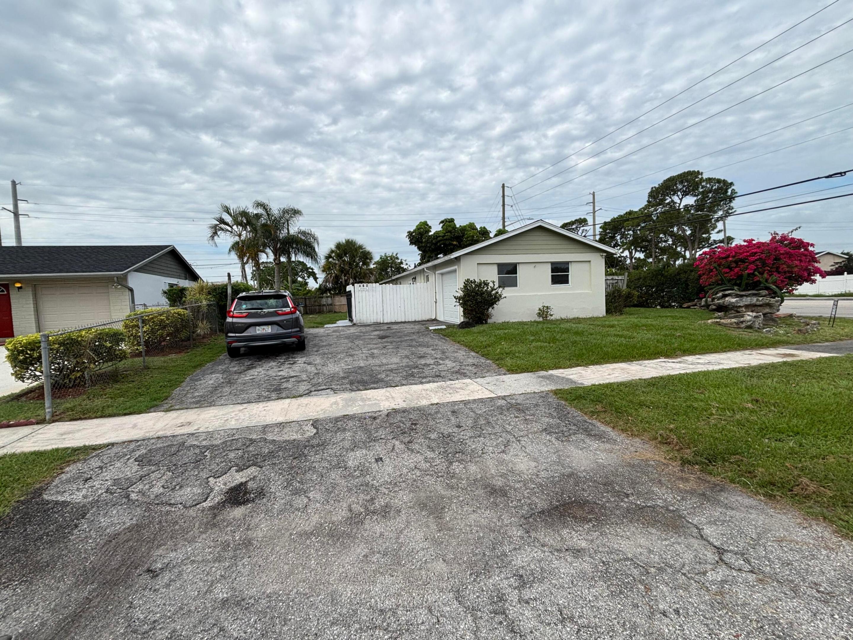 ROYAL PINES - Residential Lease