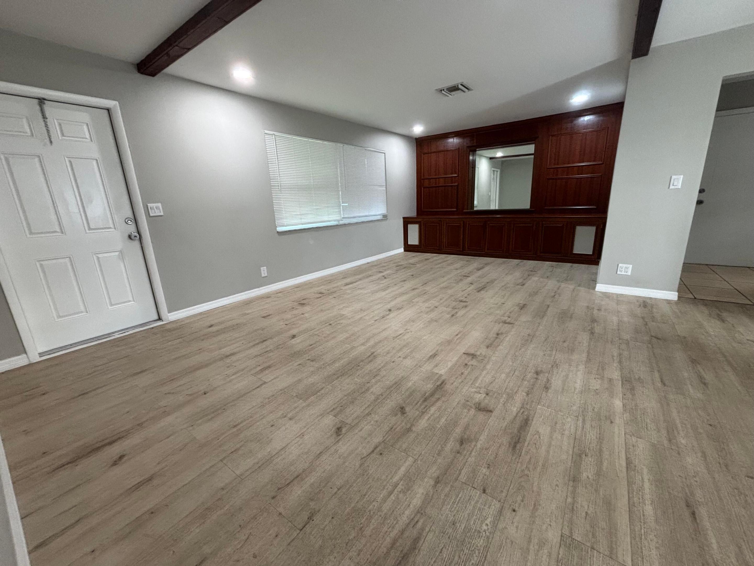 ROYAL PINES - Residential Lease