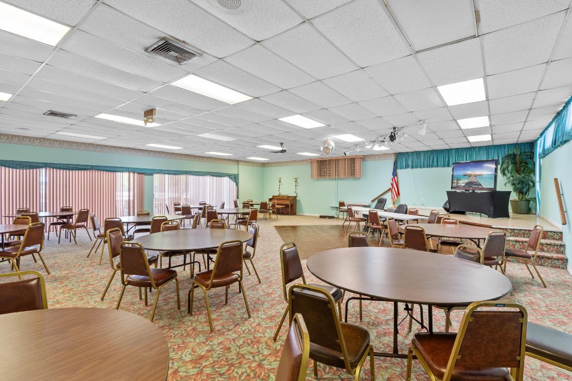 SABAL PALM VILLAGE 2 CONDO - Residential