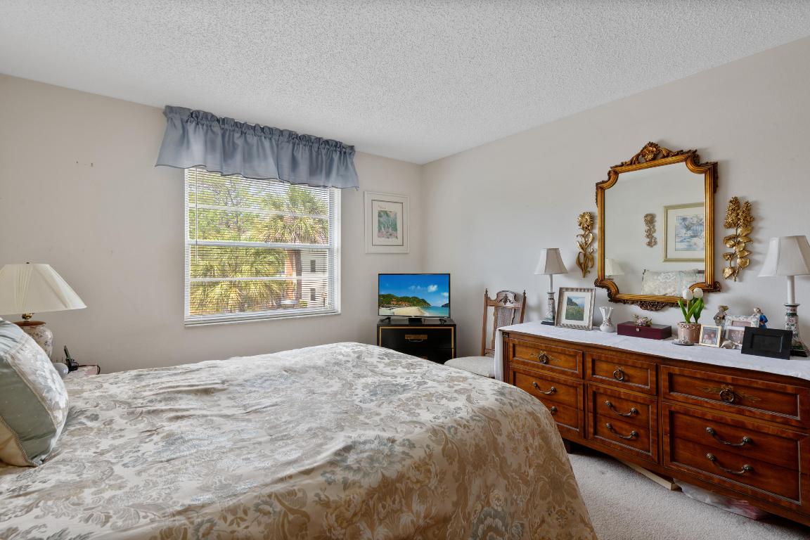 SABAL PALM VILLAGE 2 CONDO - Residential