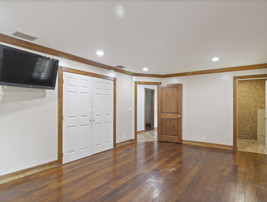 Acreage - Residential