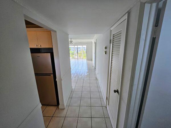 HILLCREST COUNTRY CLUB APTS - Residential