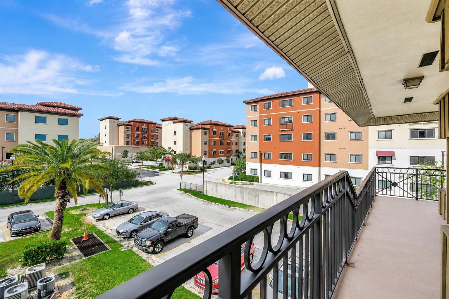 EMERALD ISLES WEST PHASE 1 CONDO - Residential Lease