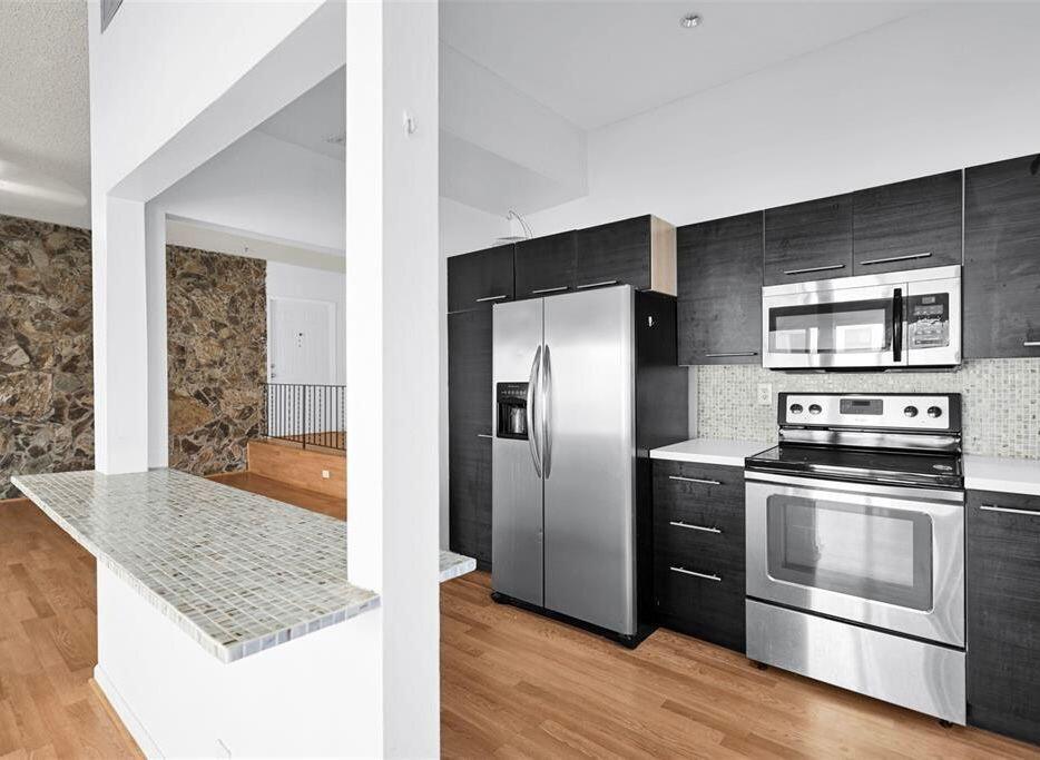 EMERALD ISLES WEST PHASE 1 CONDO - Residential Lease
