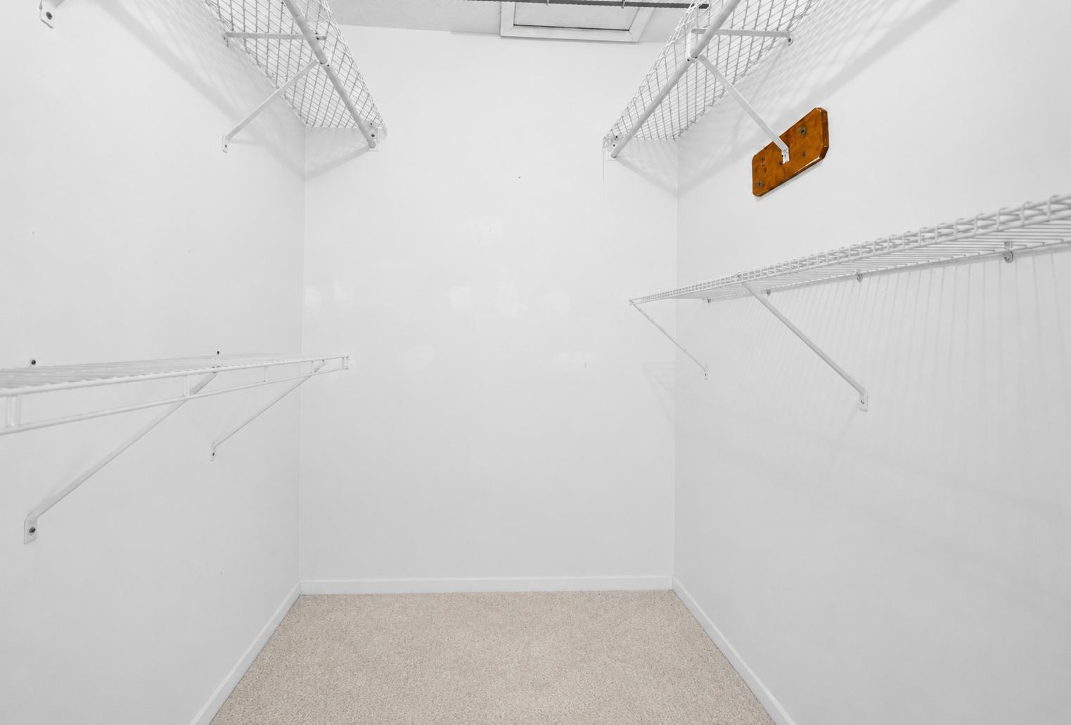 EMERALD ISLES WEST PHASE 1 CONDO - Residential Lease