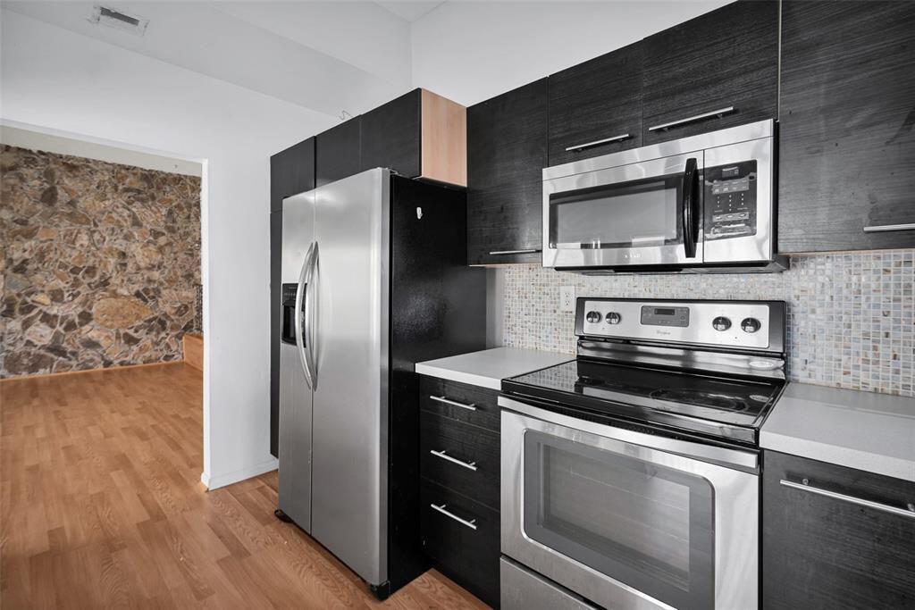 EMERALD ISLES WEST PHASE 1 CONDO - Residential Lease