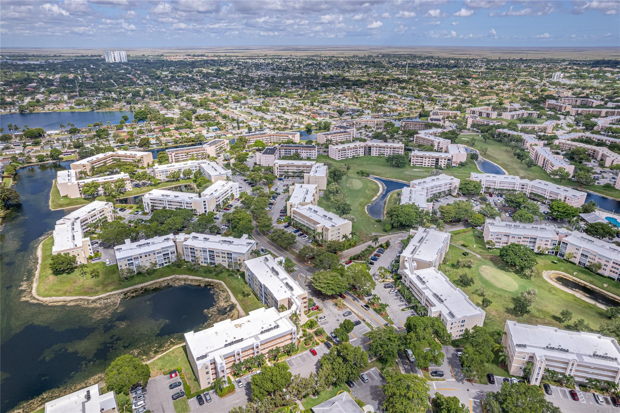 SUNRISE LAKES IV - Residential