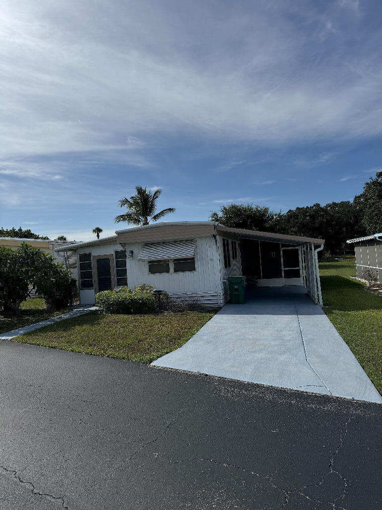 RESUBDIVISION OF 9/10-37-41 - Residential