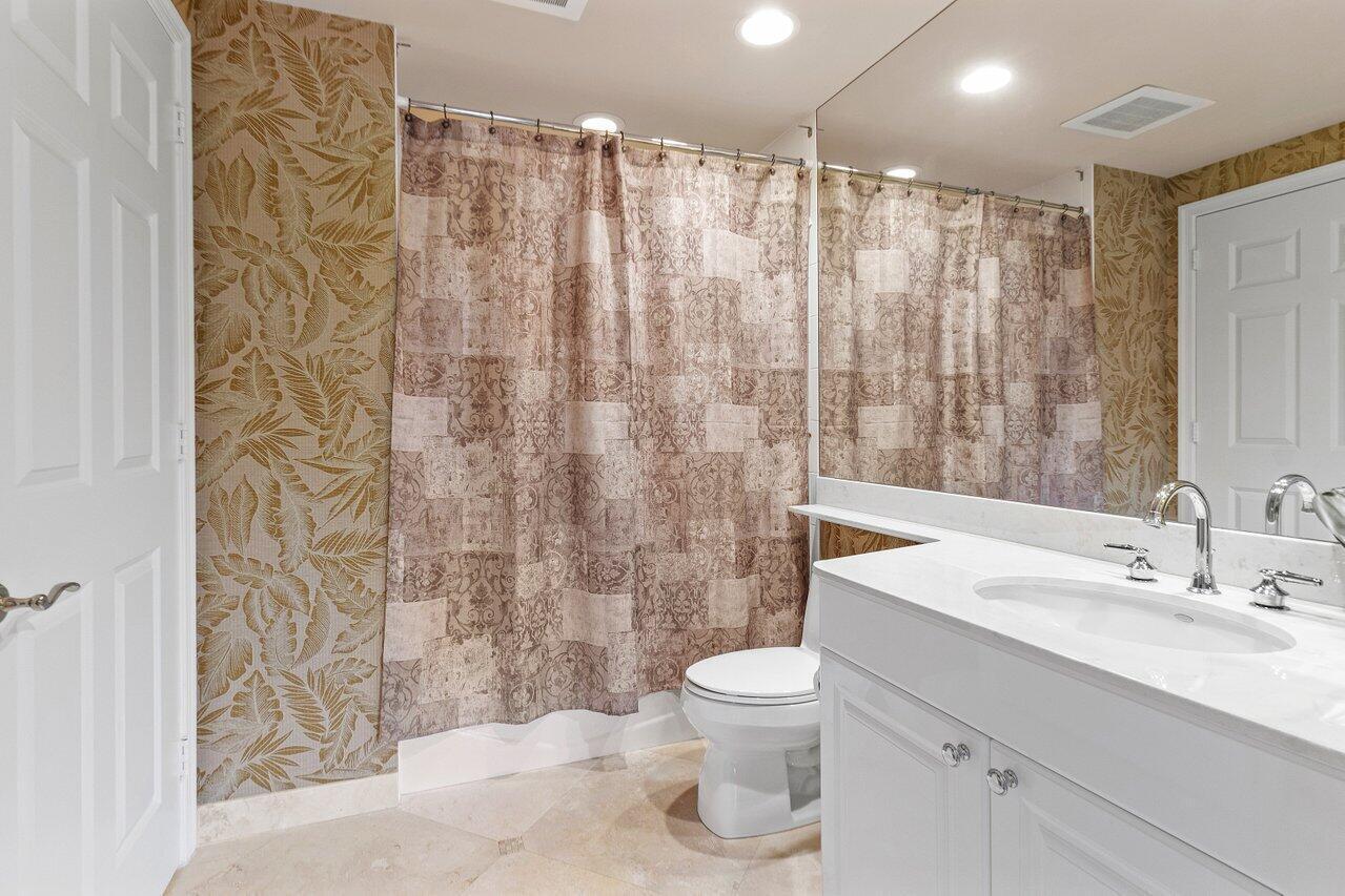 ADMIRAL AT JUPITER YACHT CLUB CONDO - Residential Lease