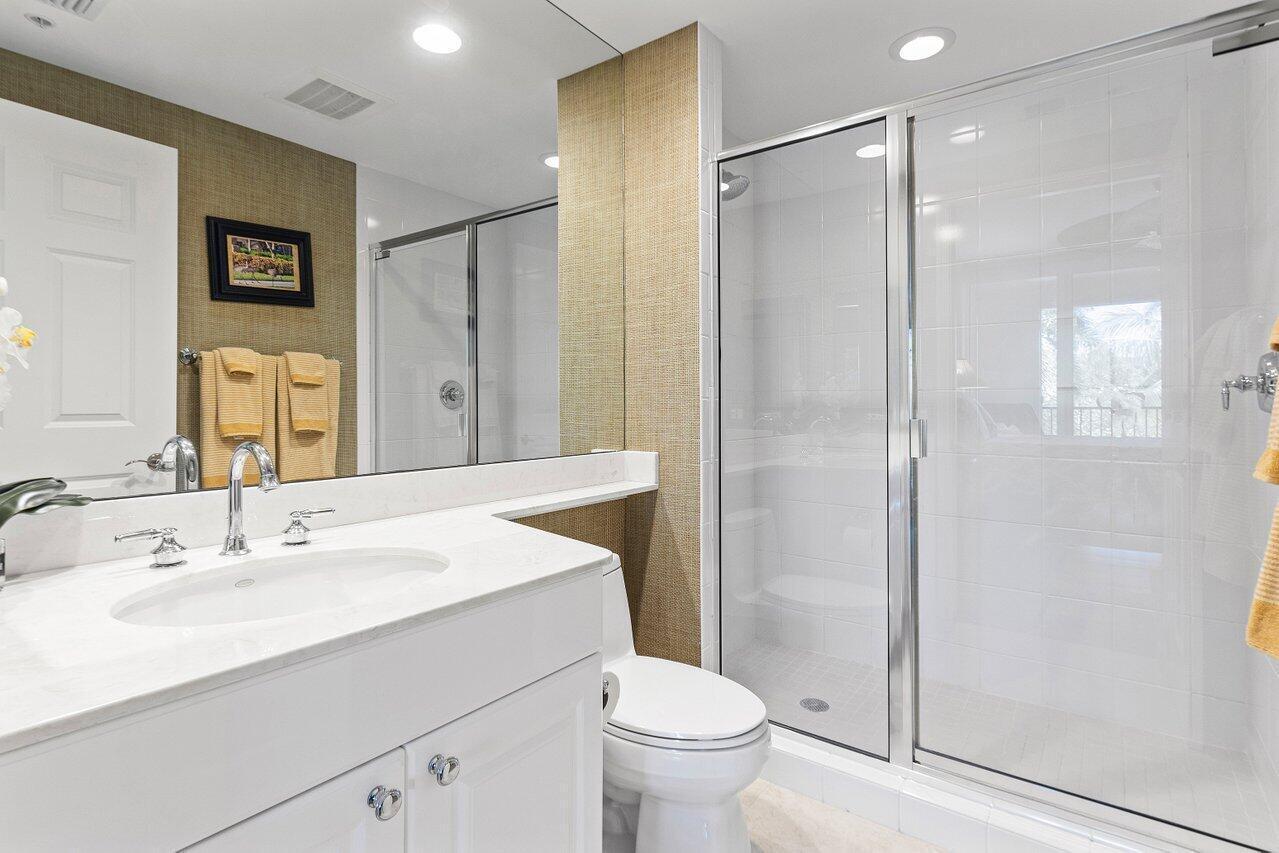 ADMIRAL AT JUPITER YACHT CLUB CONDO - Residential Lease