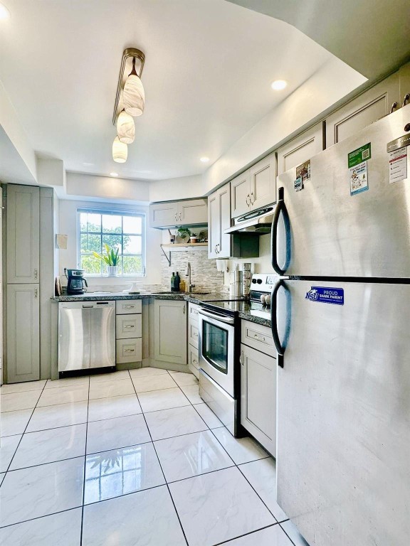 BRIARWOOD CLUB - Residential