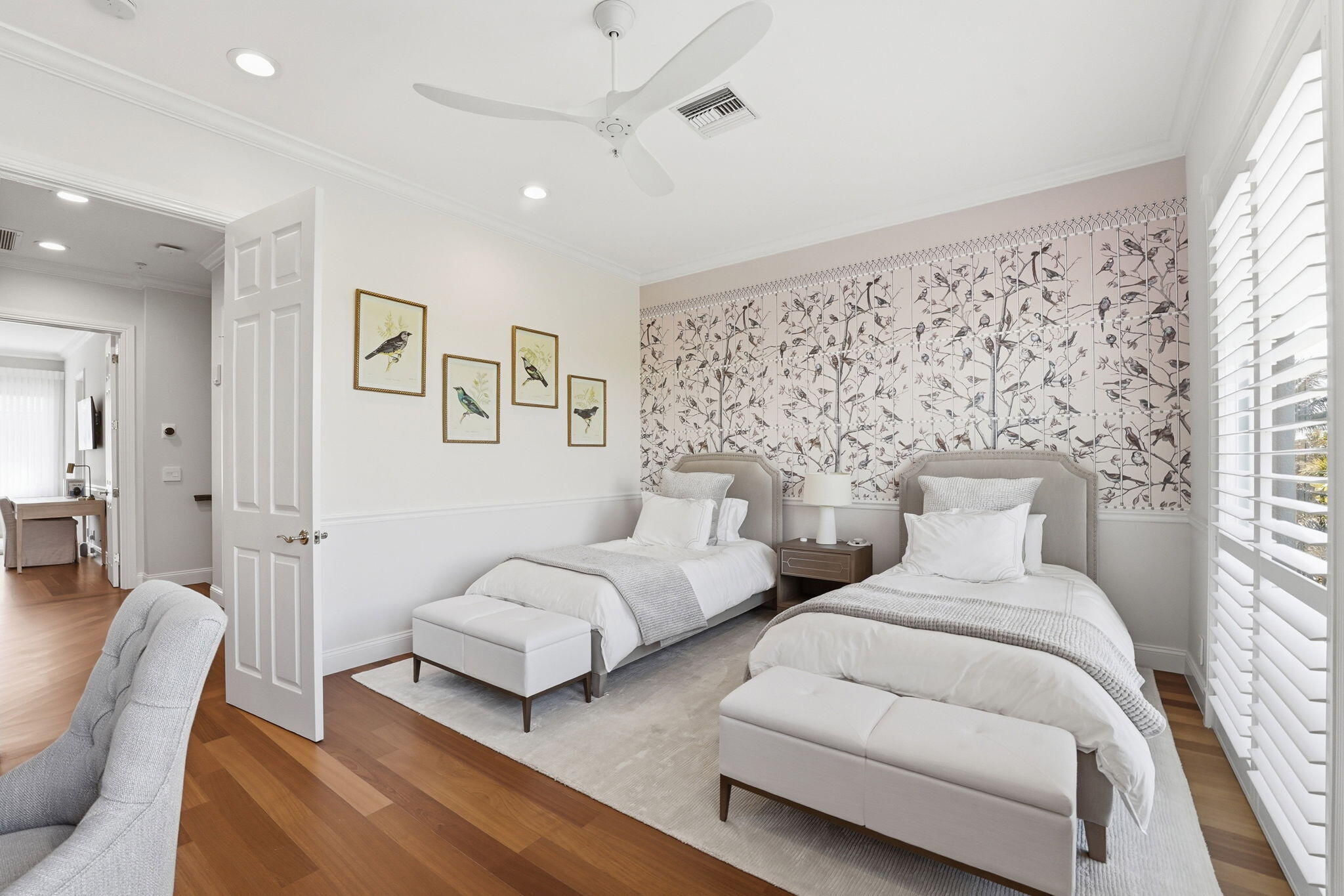 SATURNIA - Residential Lease
