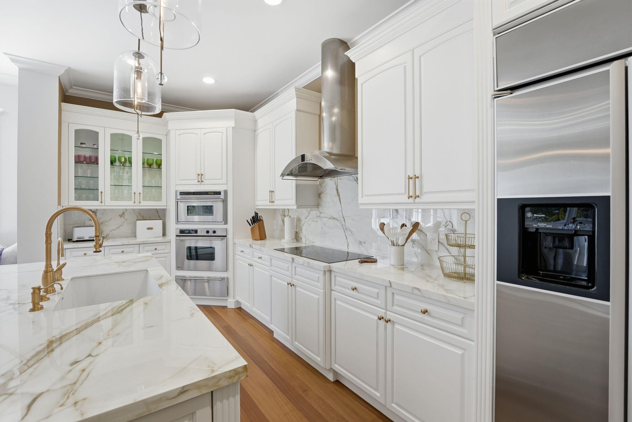 SATURNIA - Residential Lease