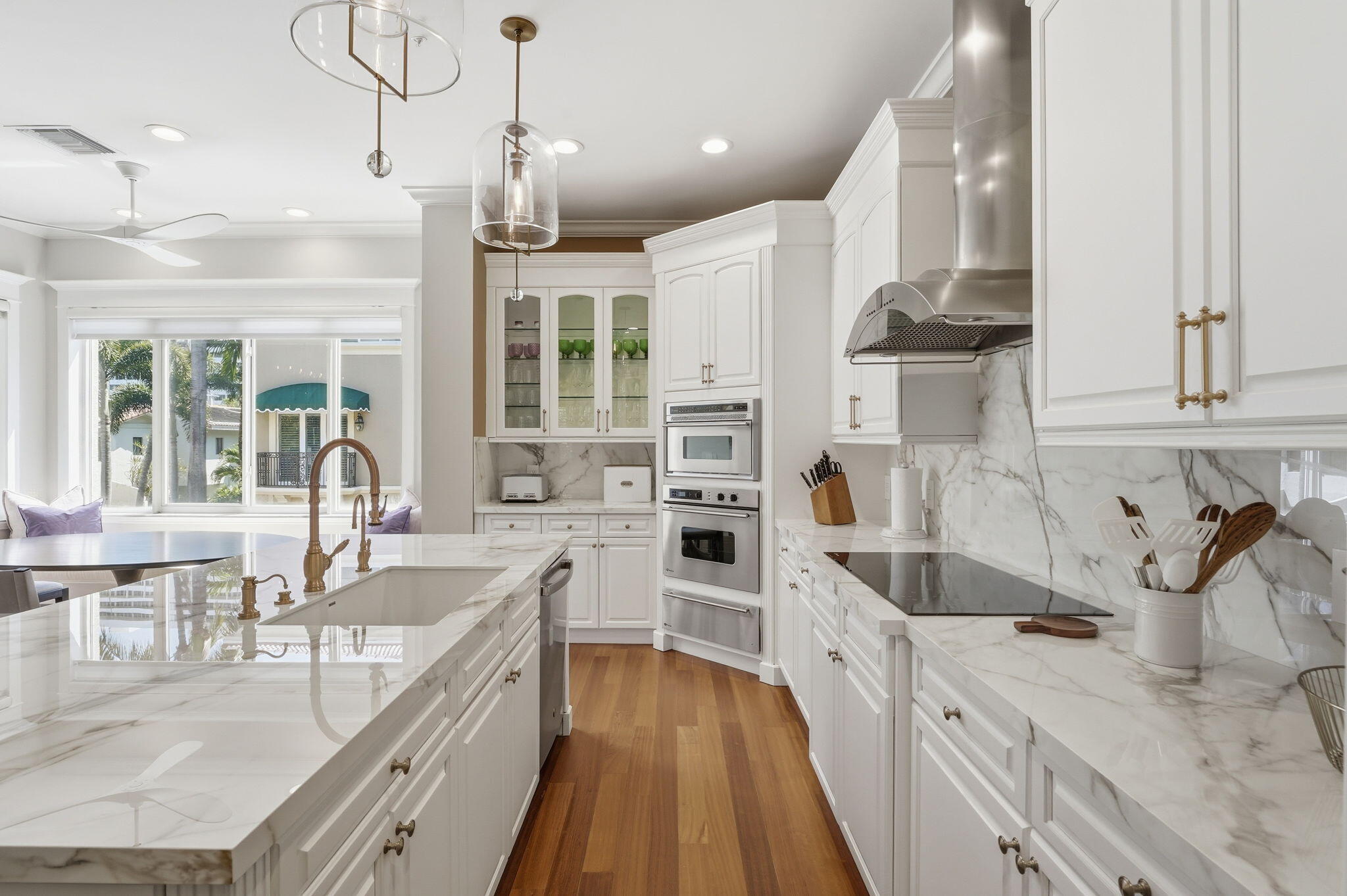 SATURNIA - Residential Lease