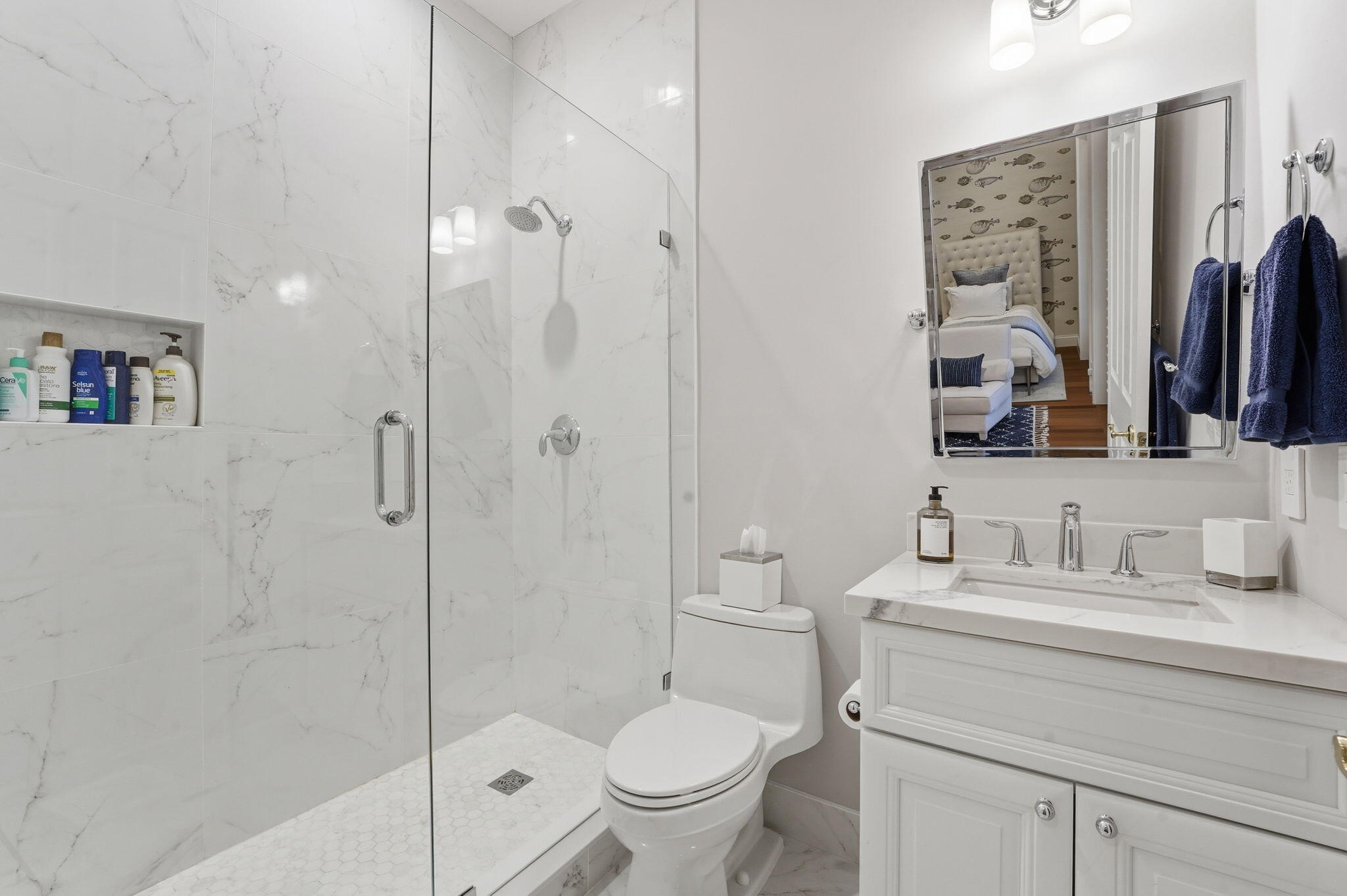 SATURNIA - Residential Lease
