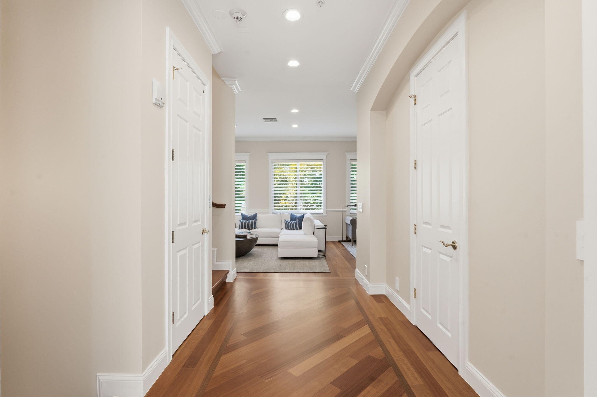 SATURNIA - Residential Lease