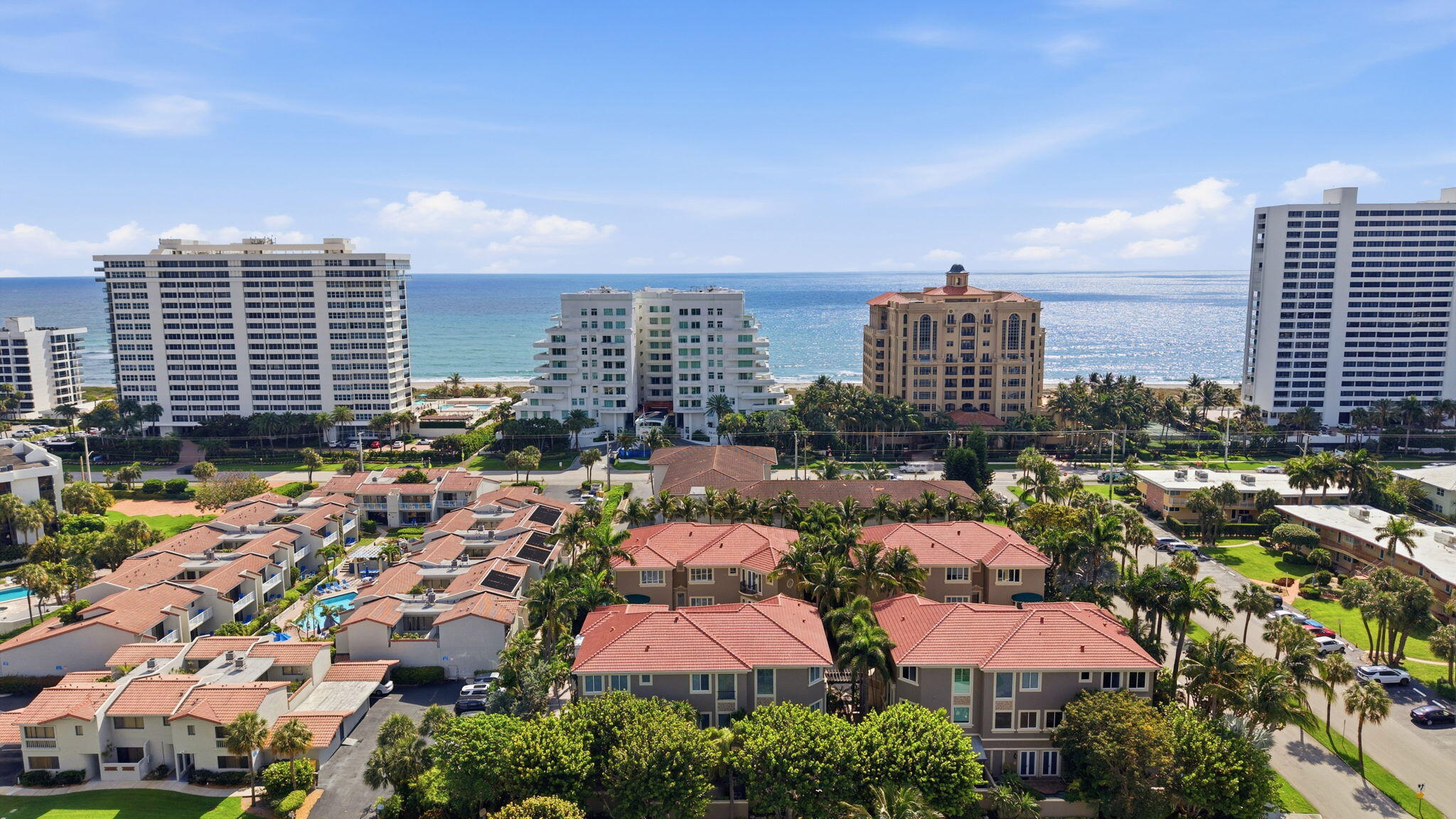 SATURNIA - Residential Lease