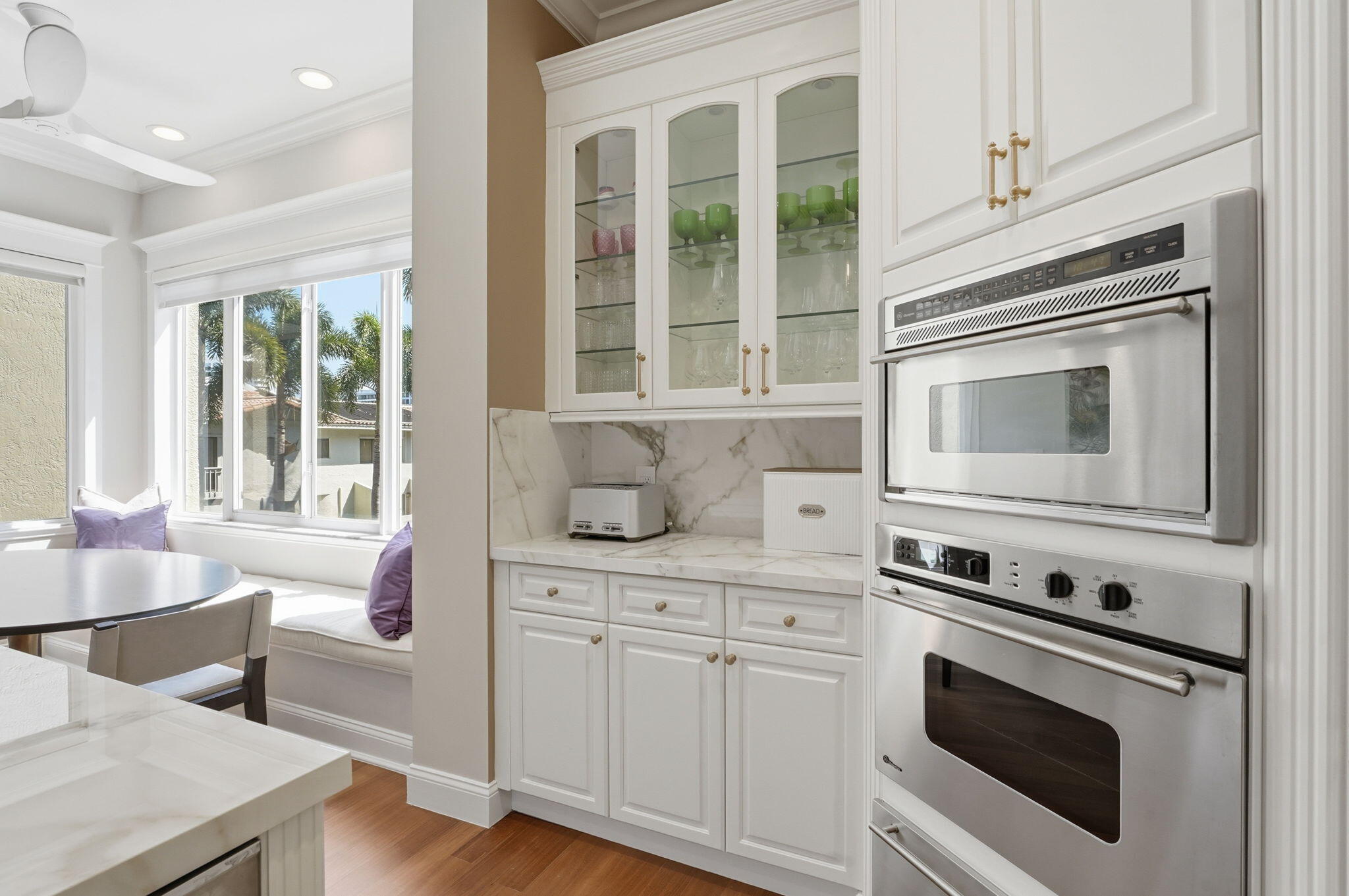 SATURNIA - Residential Lease