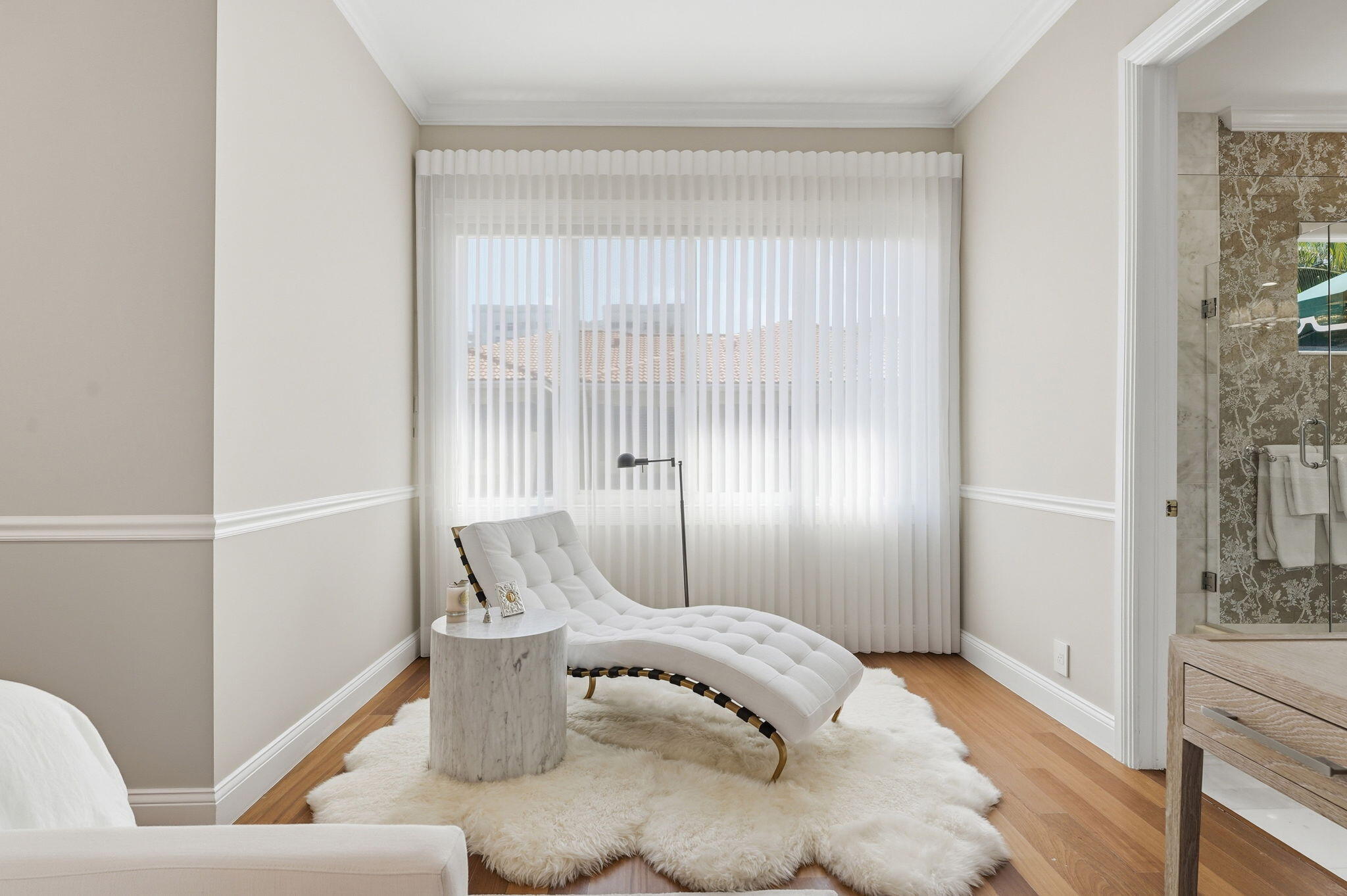 SATURNIA - Residential Lease