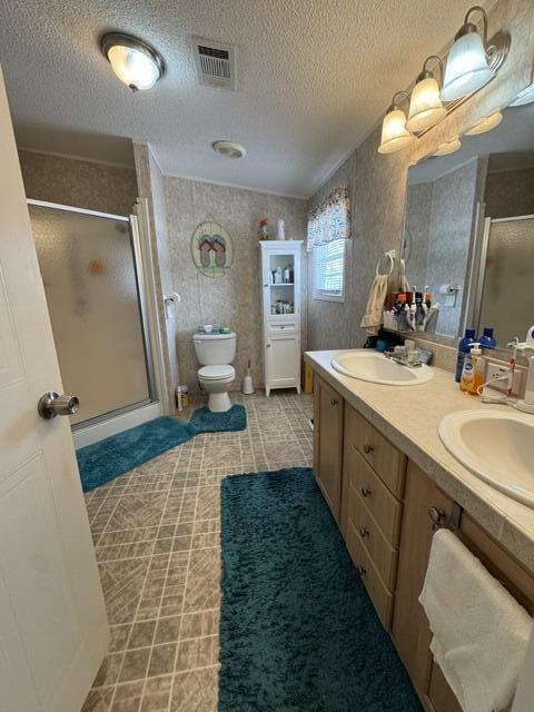 WHISPERING CREEK - Residential