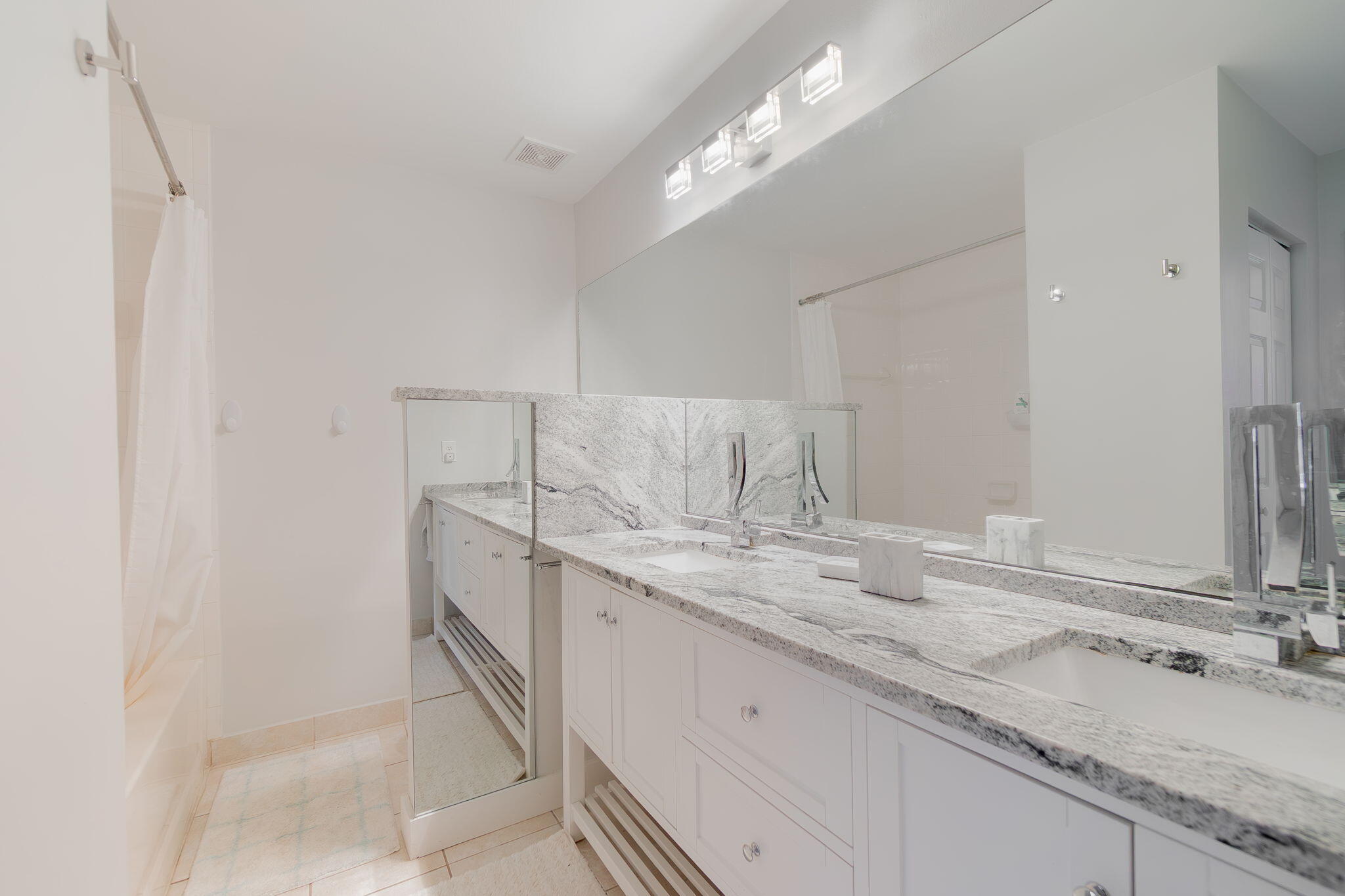 ST ANDREWS AT POLO CLUB CONDO - Residential