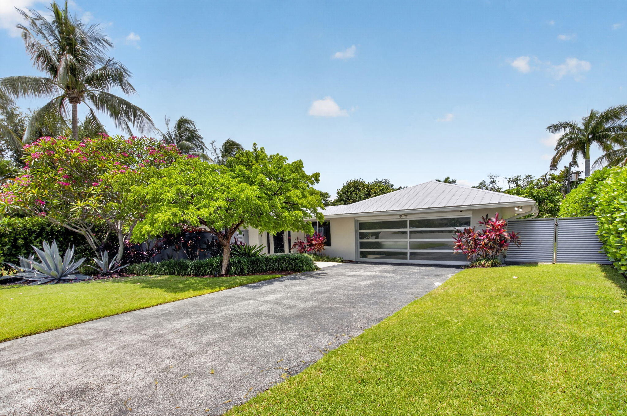 LAKE SHORE ESTATES - Residential