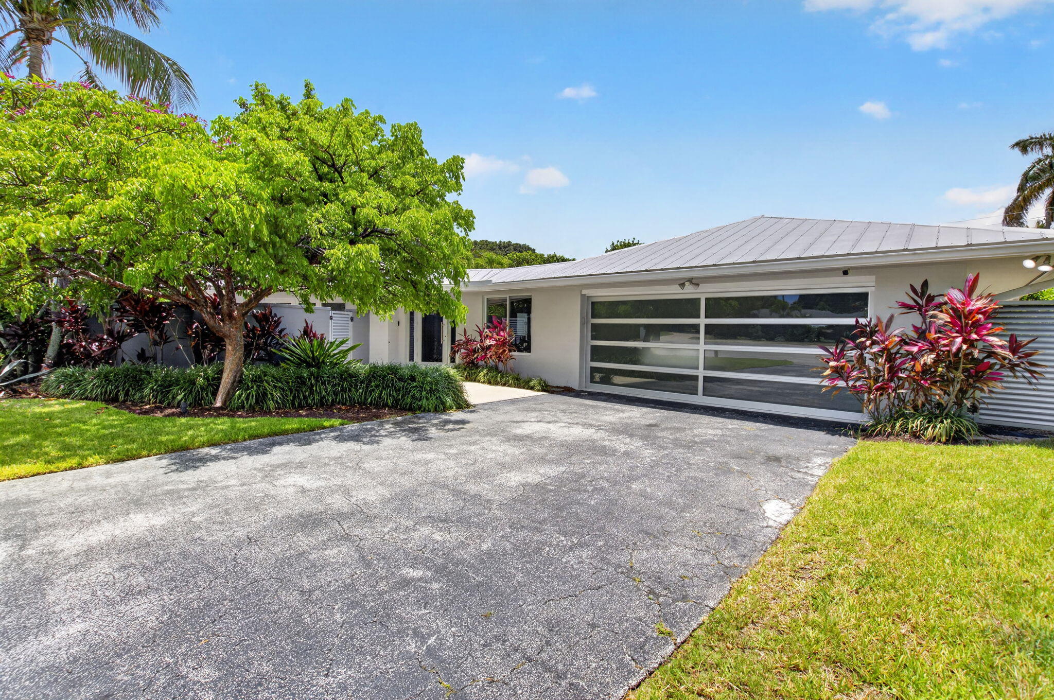 LAKE SHORE ESTATES - Residential