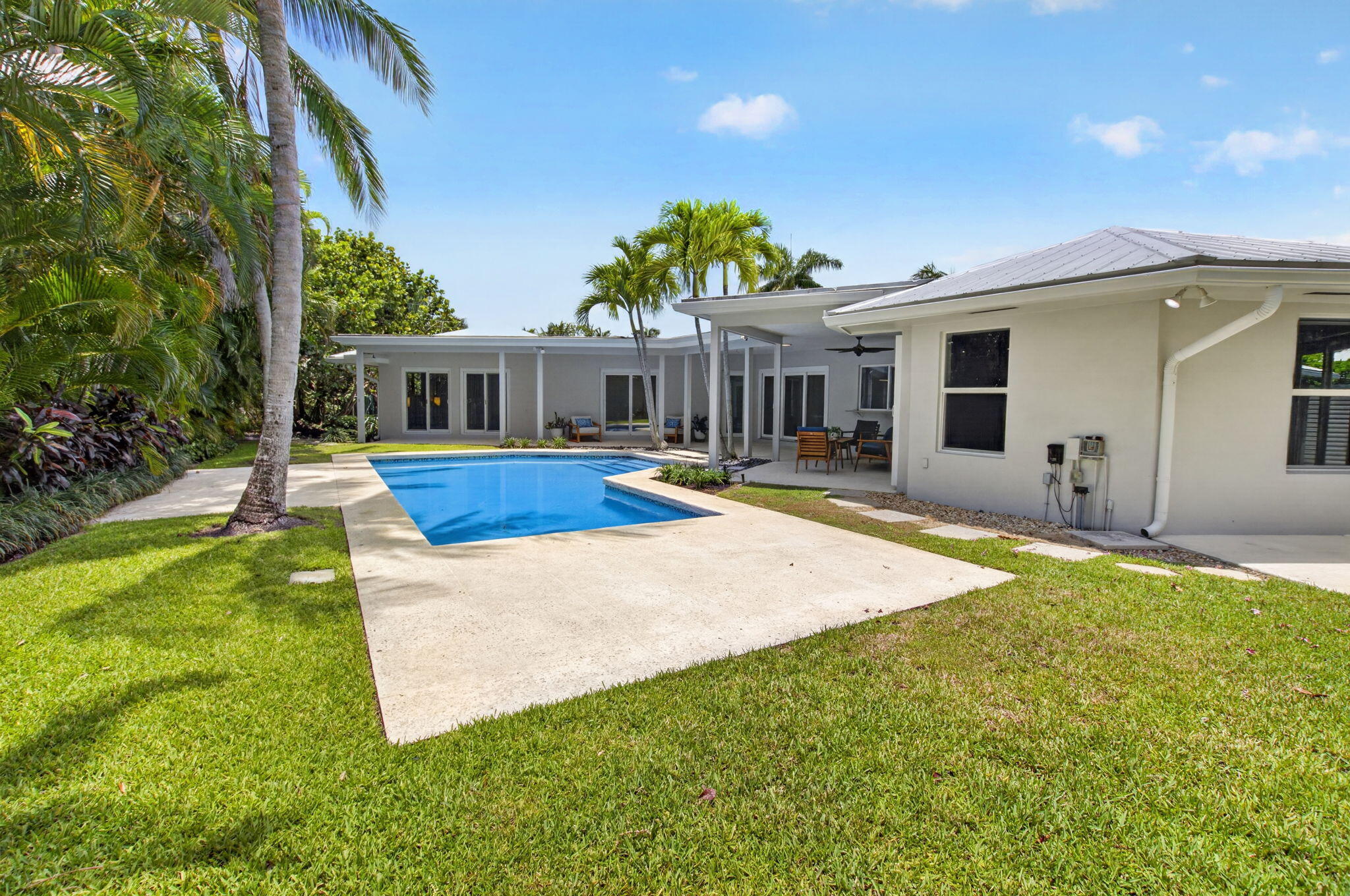LAKE SHORE ESTATES - Residential