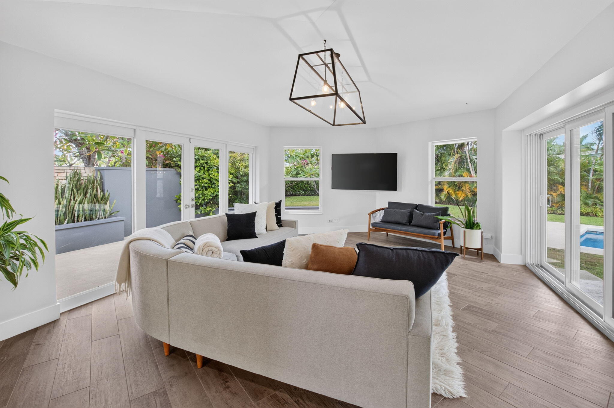 LAKE SHORE ESTATES - Residential
