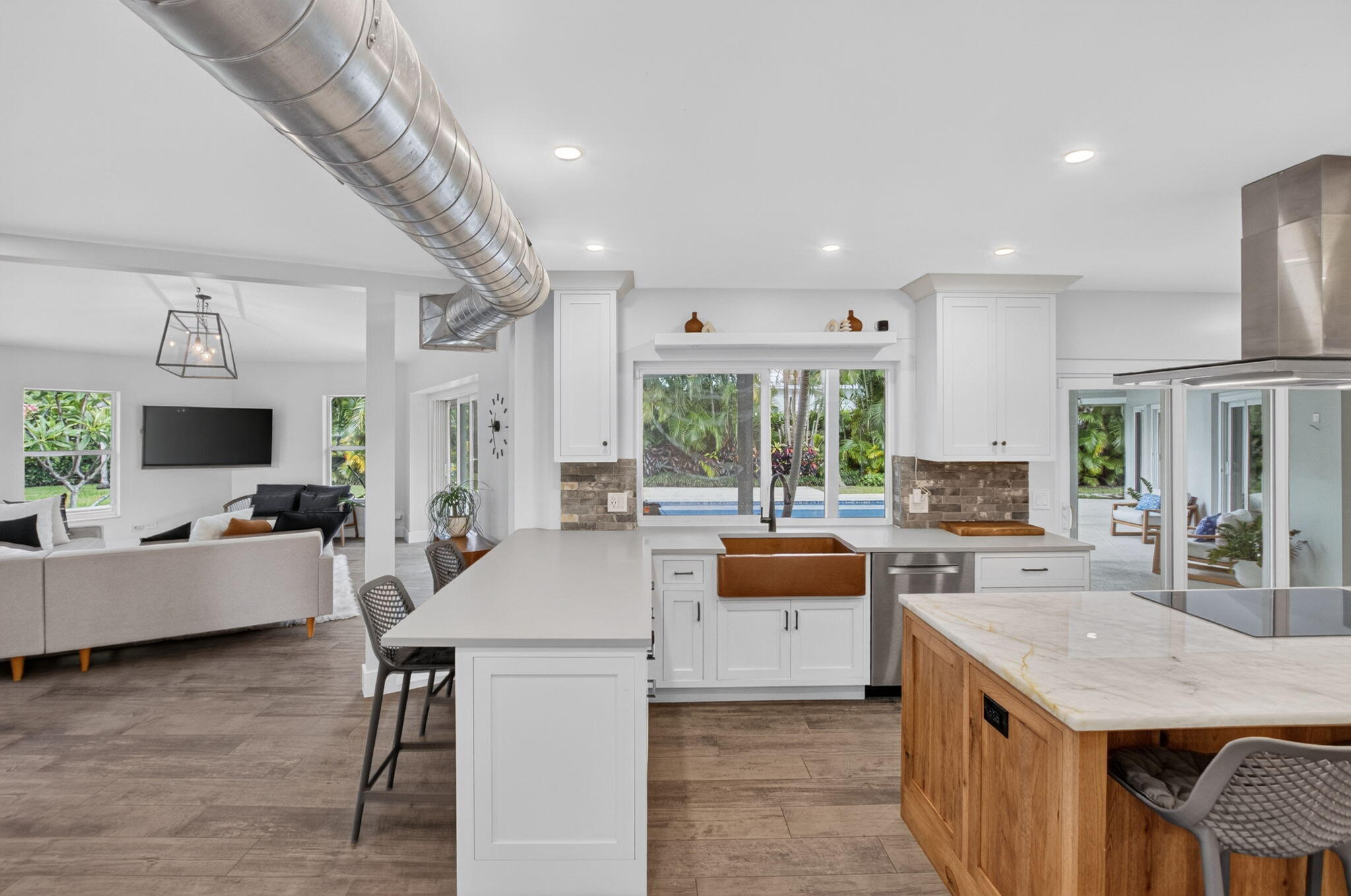 LAKE SHORE ESTATES - Residential