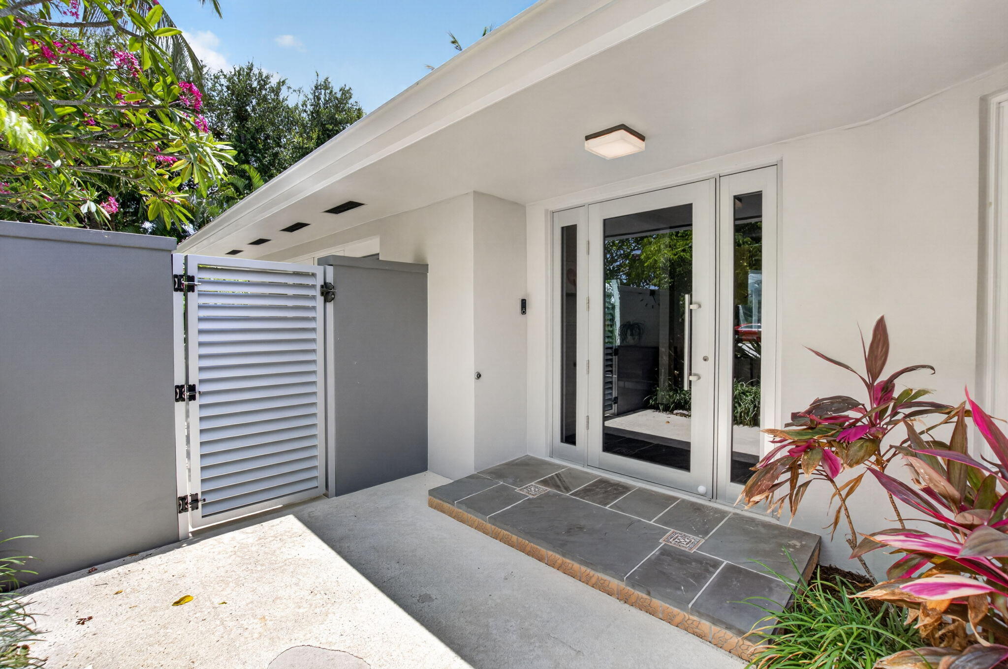 LAKE SHORE ESTATES - Residential