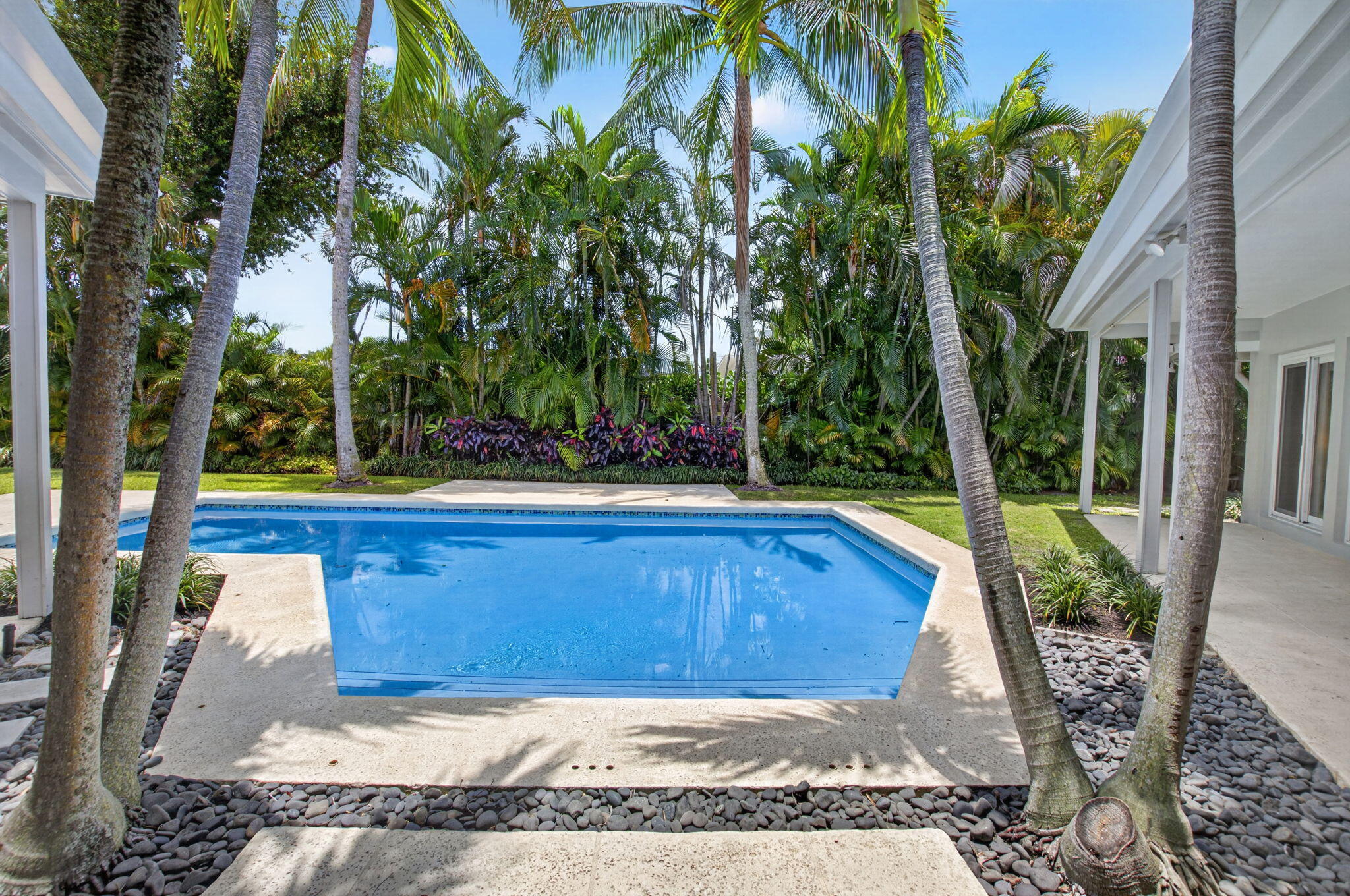 LAKE SHORE ESTATES - Residential