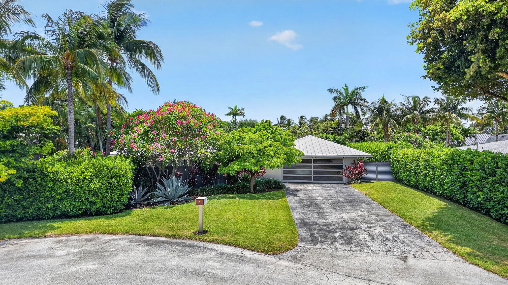 LAKE SHORE ESTATES - Residential