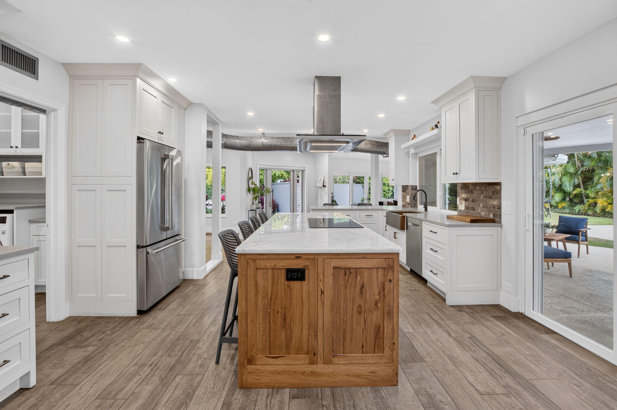 LAKE SHORE ESTATES - Residential