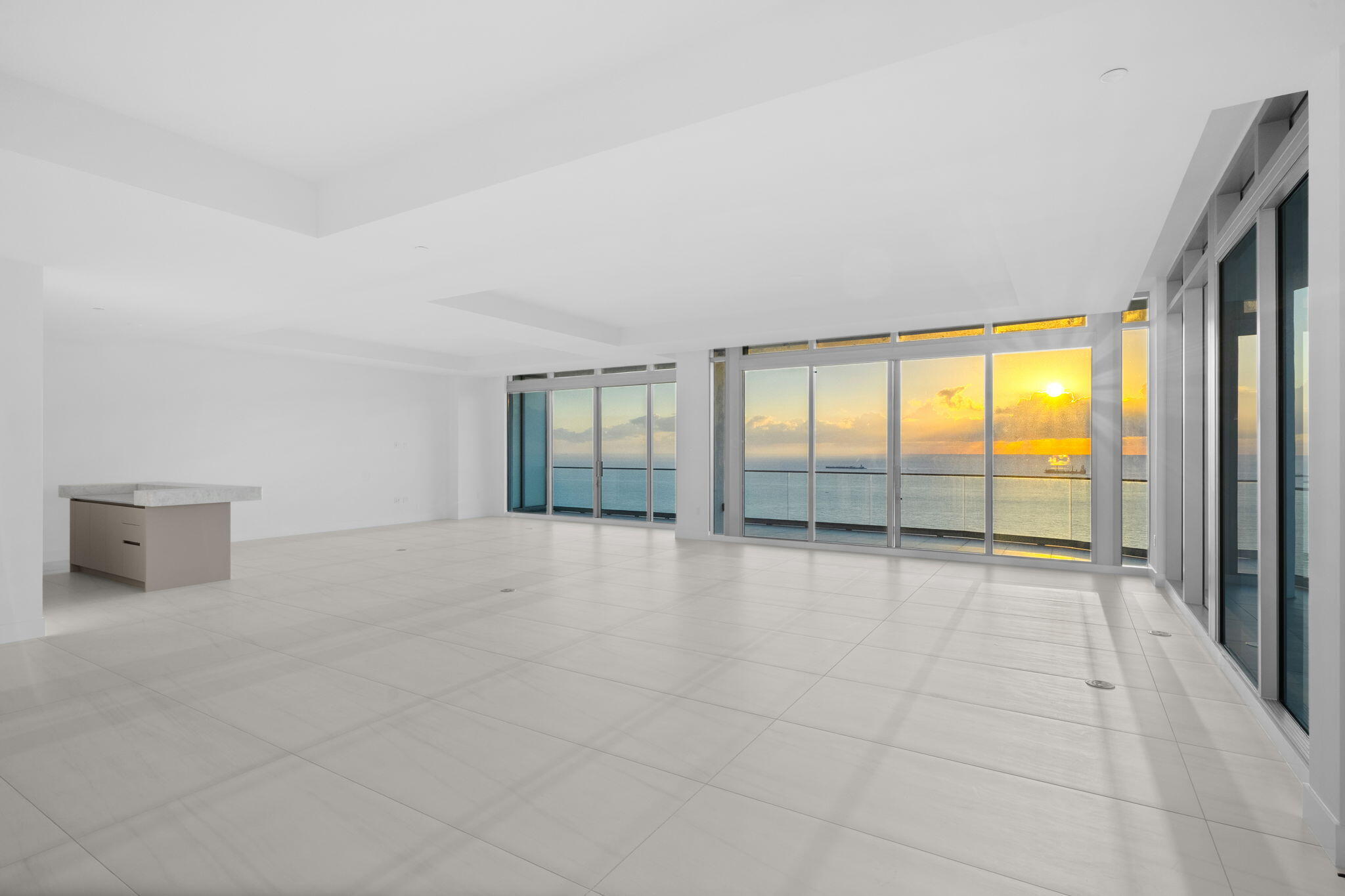 Selene Oceanfront Residences - Residential