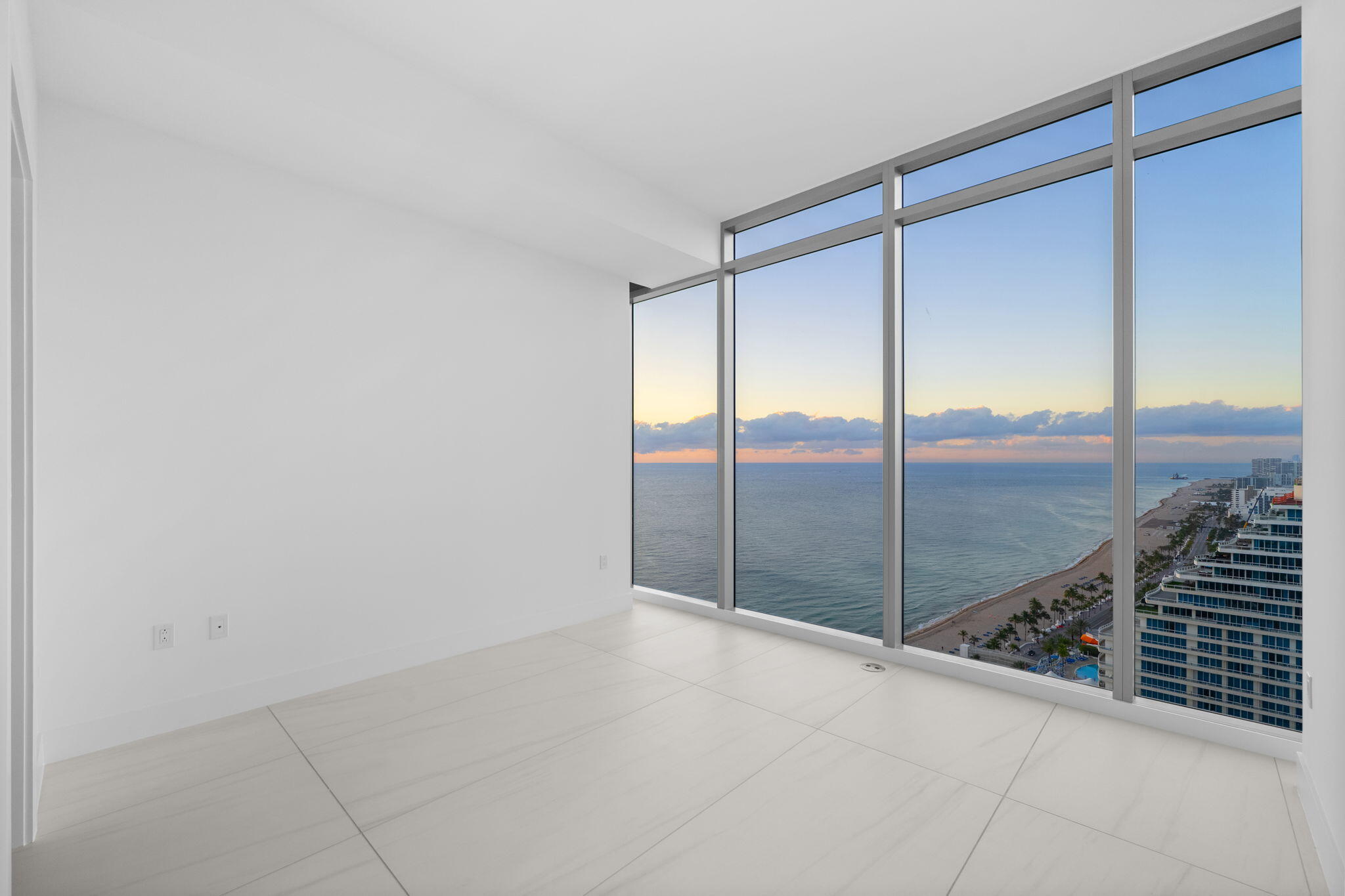Selene Oceanfront Residences - Residential