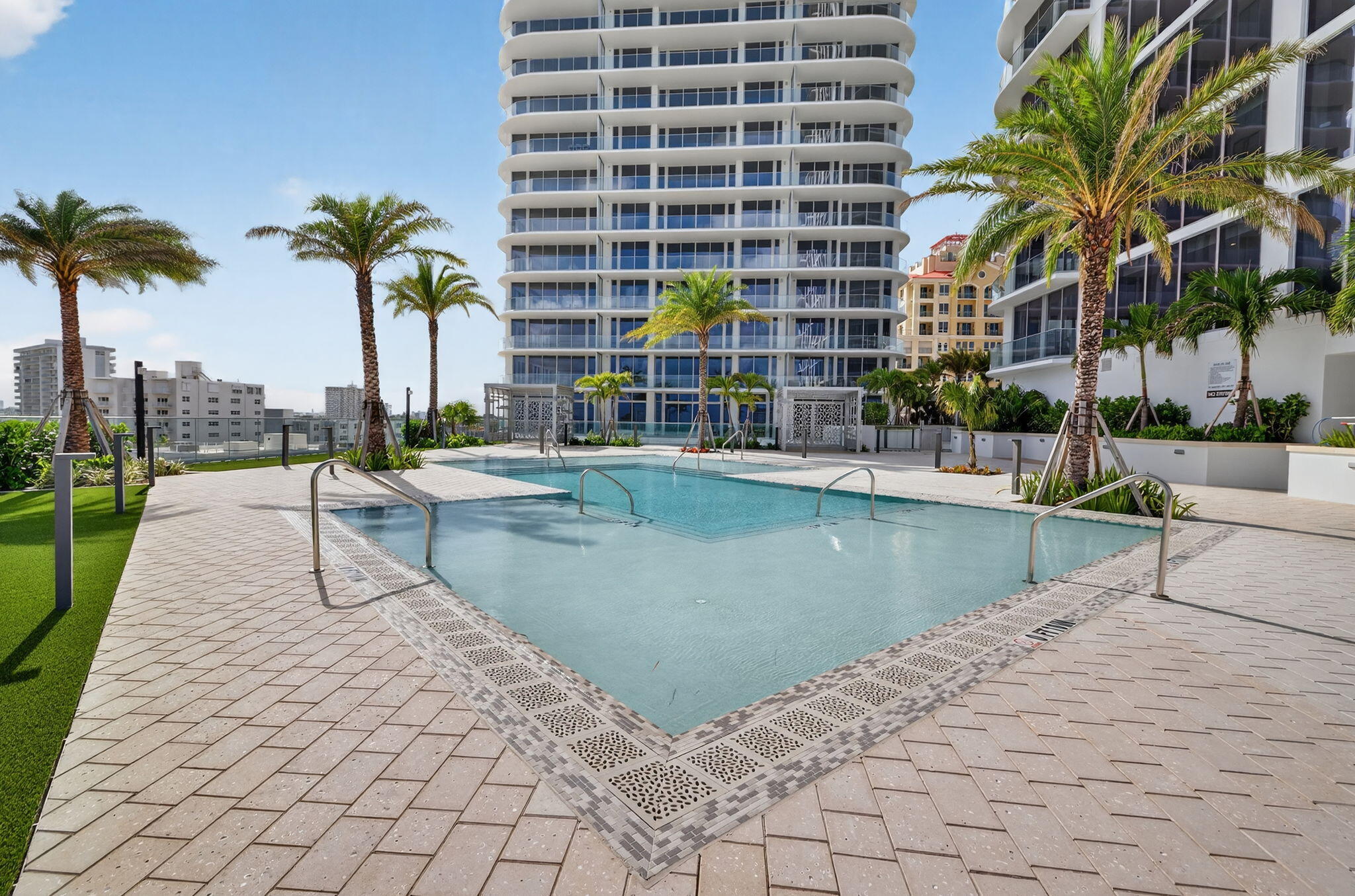 Selene Oceanfront Residences - Residential