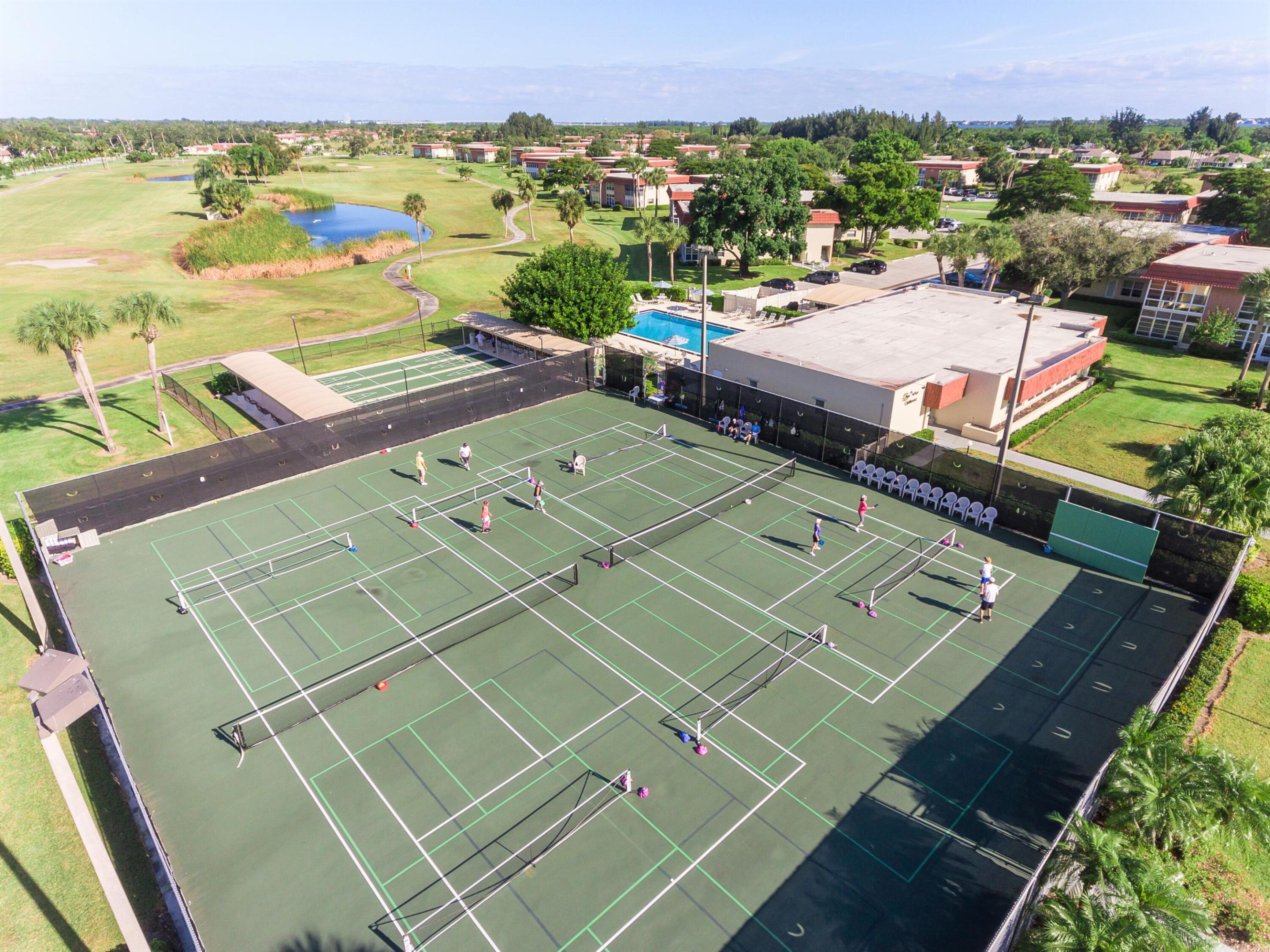VISTA ROYALE PHASE IV BLDGS 83-111 - Residential