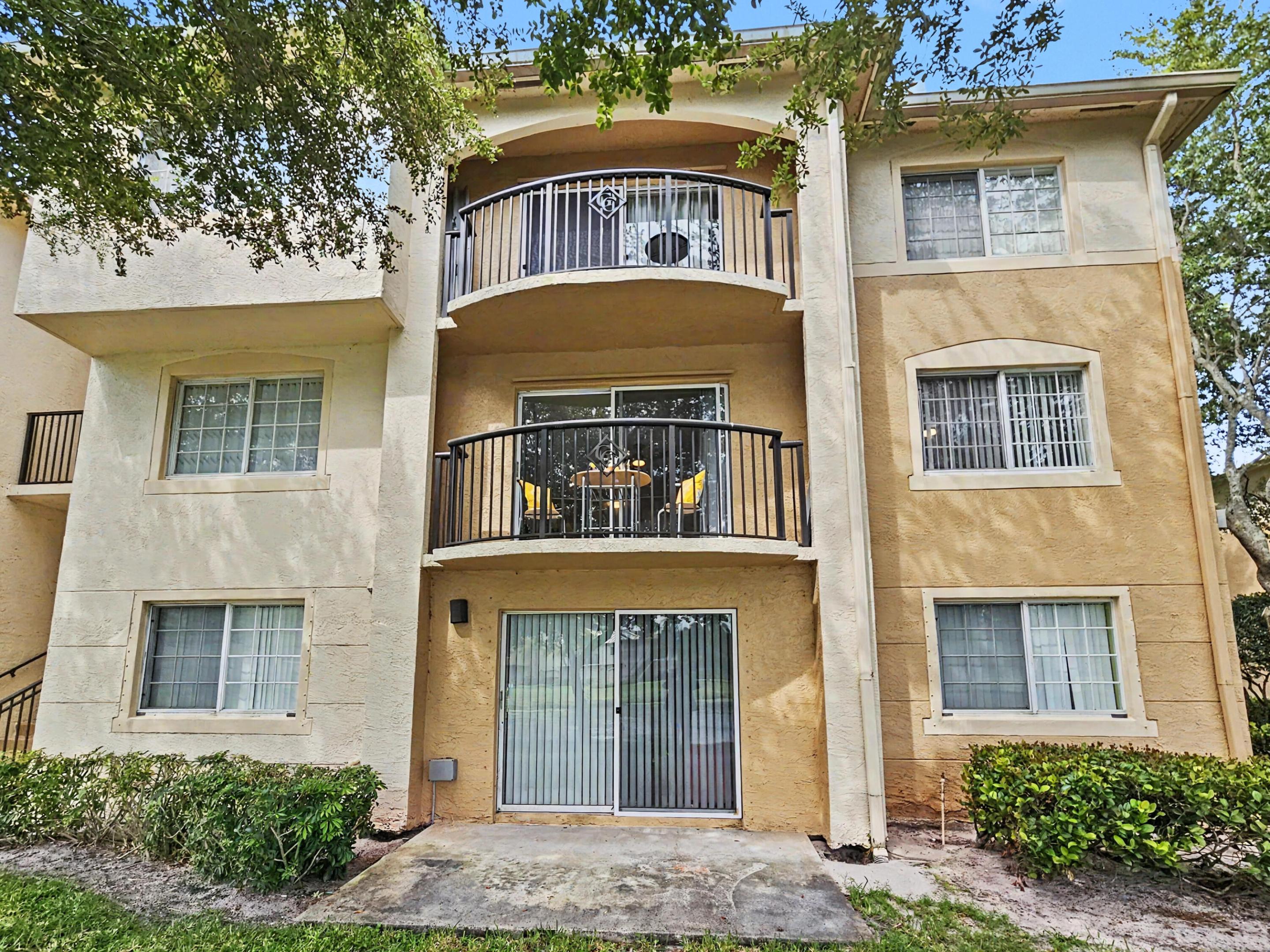 GRAND VIEW AT CRESTWOOD CONDO - Residential