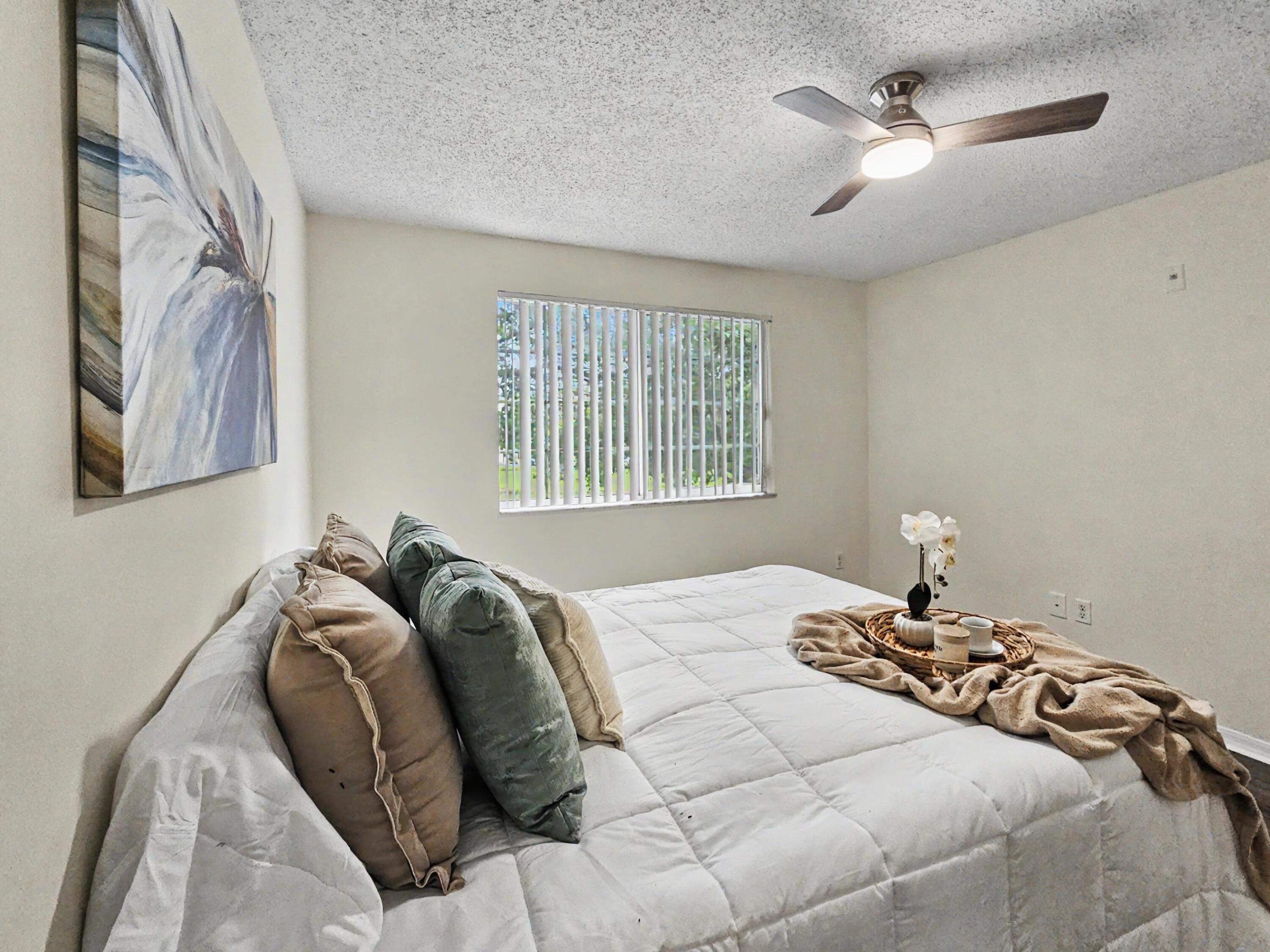 GRAND VIEW AT CRESTWOOD CONDO - Residential