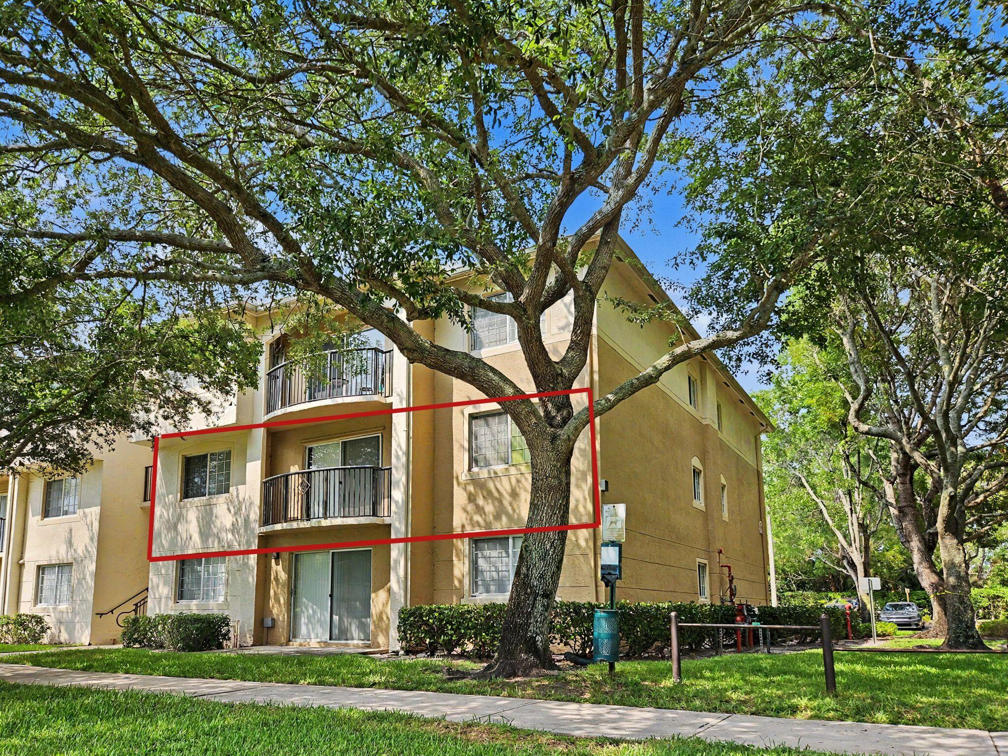 GRAND VIEW AT CRESTWOOD CONDO - Residential