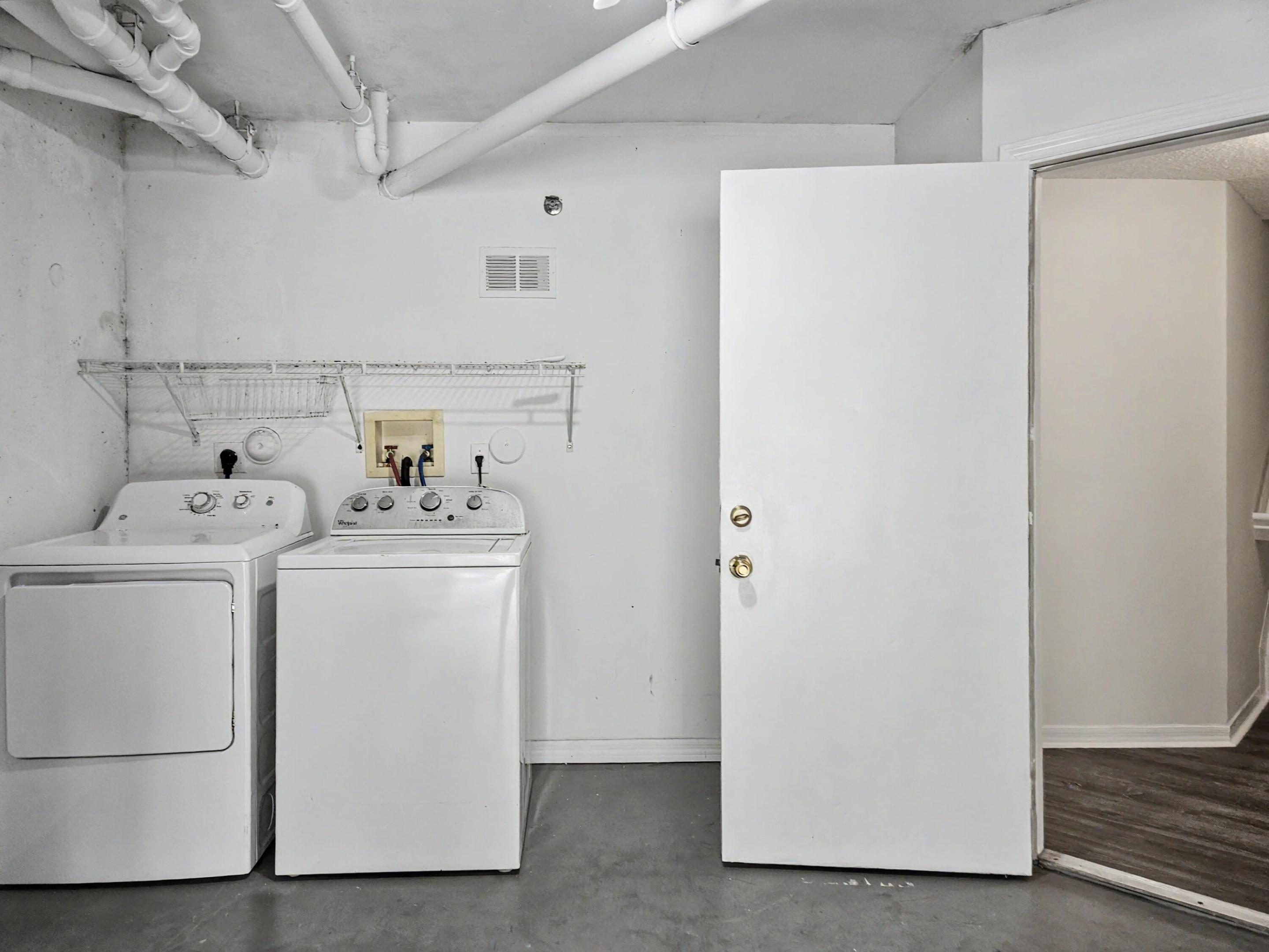GRAND VIEW AT CRESTWOOD CONDO - Residential