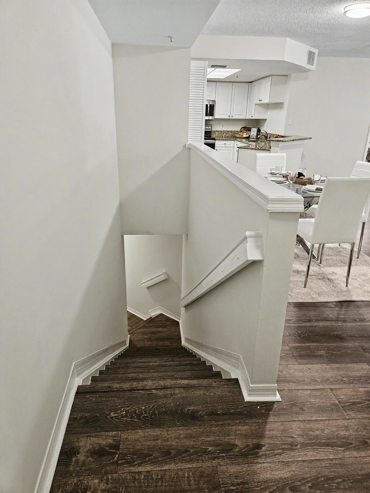 GRAND VIEW AT CRESTWOOD CONDO - Residential